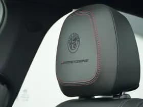 Alfa Romeo Giulia 2.0 Turbo 280 PK Competizione Q4 AWD | Pano | Veloce | 19" thumbnail 26