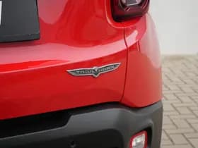 Jeep Renegade 4xe 240 PK Hybrid Trailhawk | Navi | Leder | Camera | Winter thumbnail 12