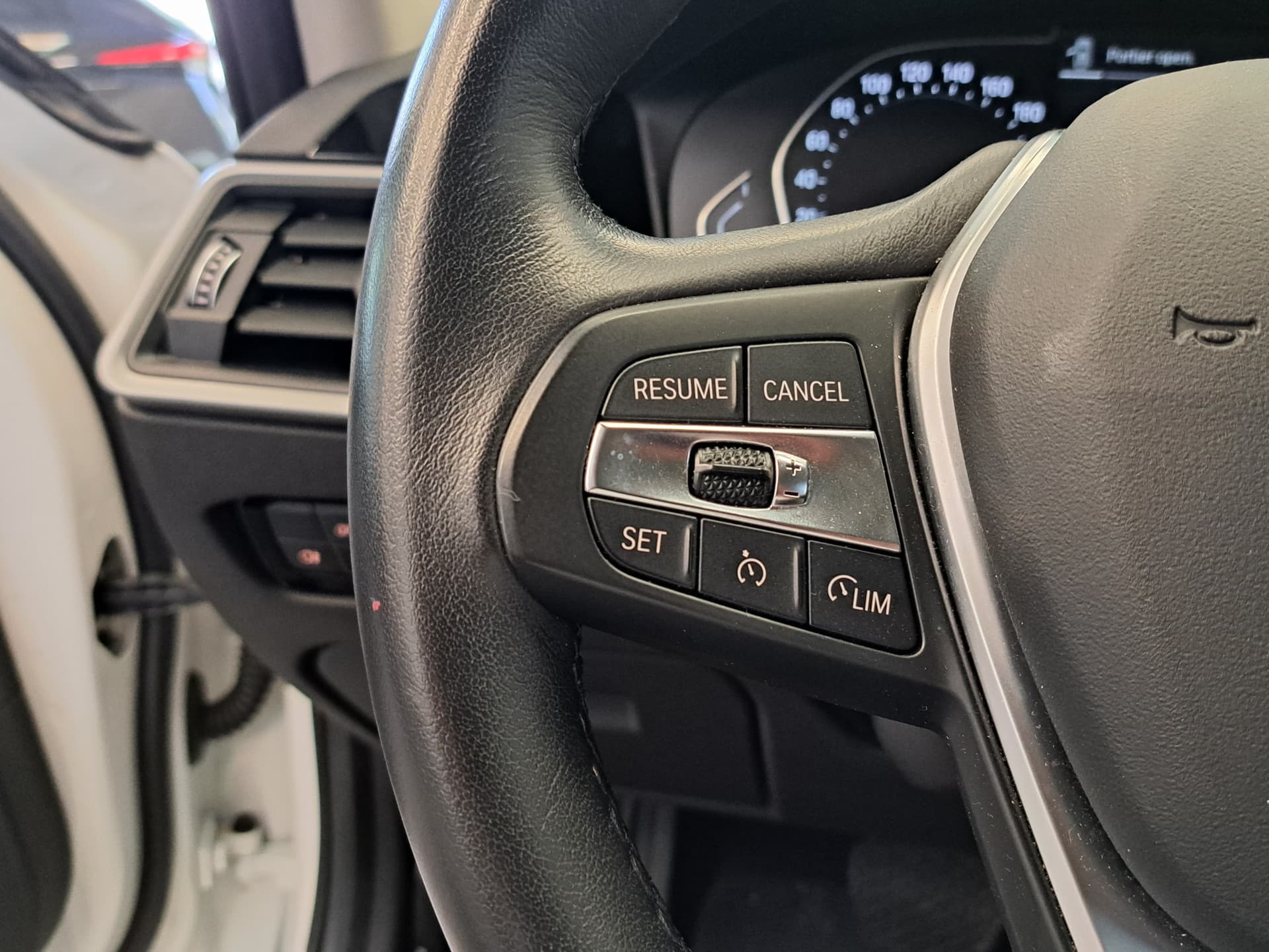 BMW 3 Serie 318i Executive thumbnail 12