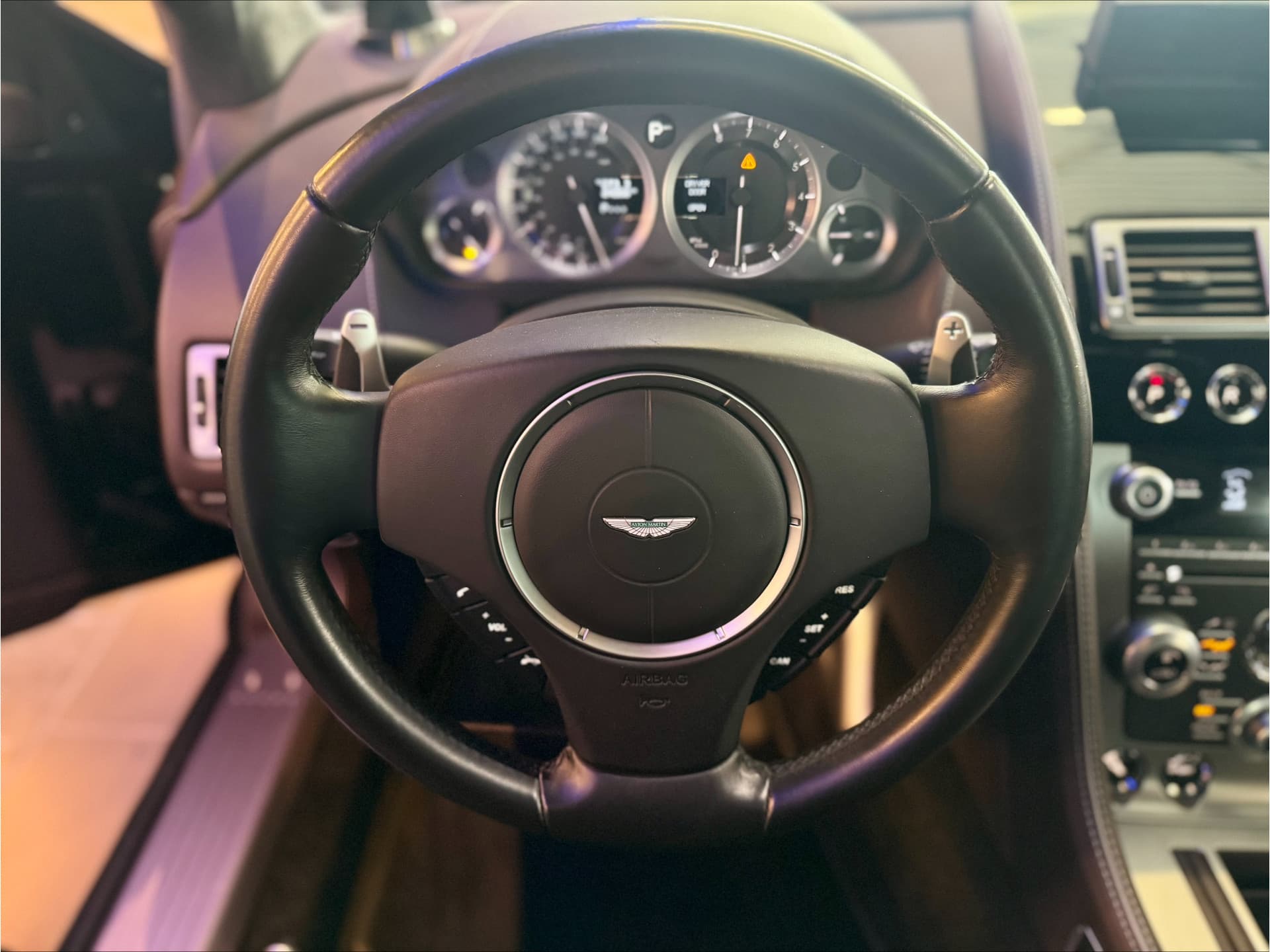 Aston Martin V12 Virage 6.0 V12 thumbnail 15