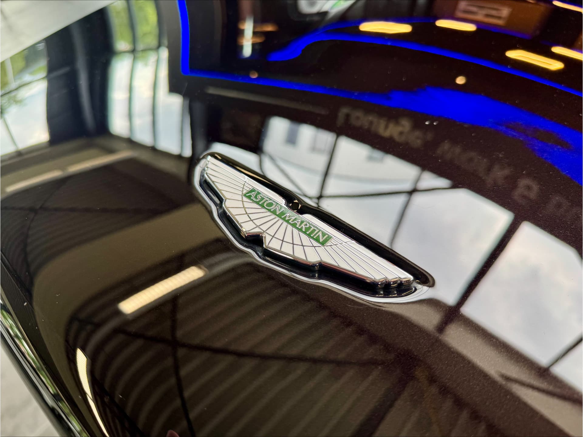 Aston Martin V12 Virage 6.0 V12 thumbnail 30