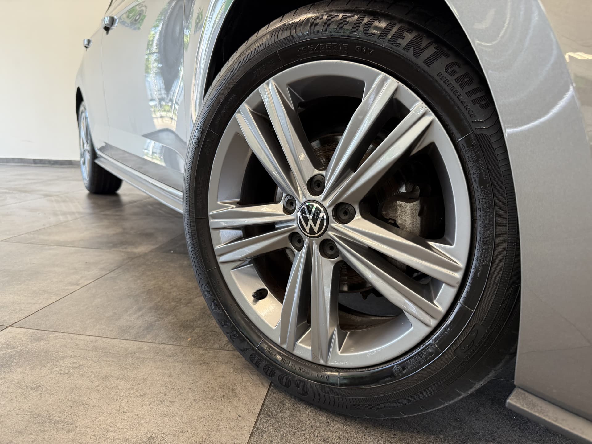 Volkswagen Polo 1.0 TSI Highline Business R-line thumbnail 6