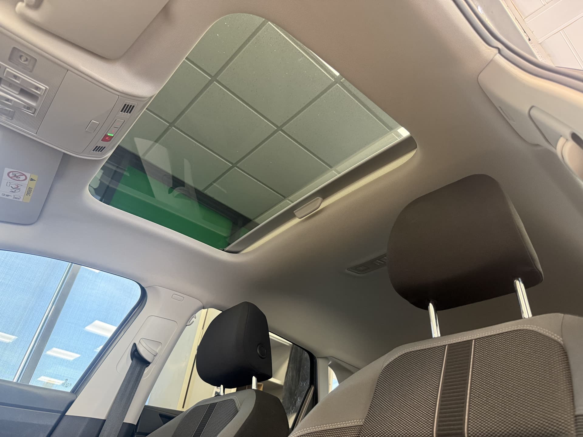 Volkswagen Polo 1.0 TSI Highline Business R-line thumbnail 17