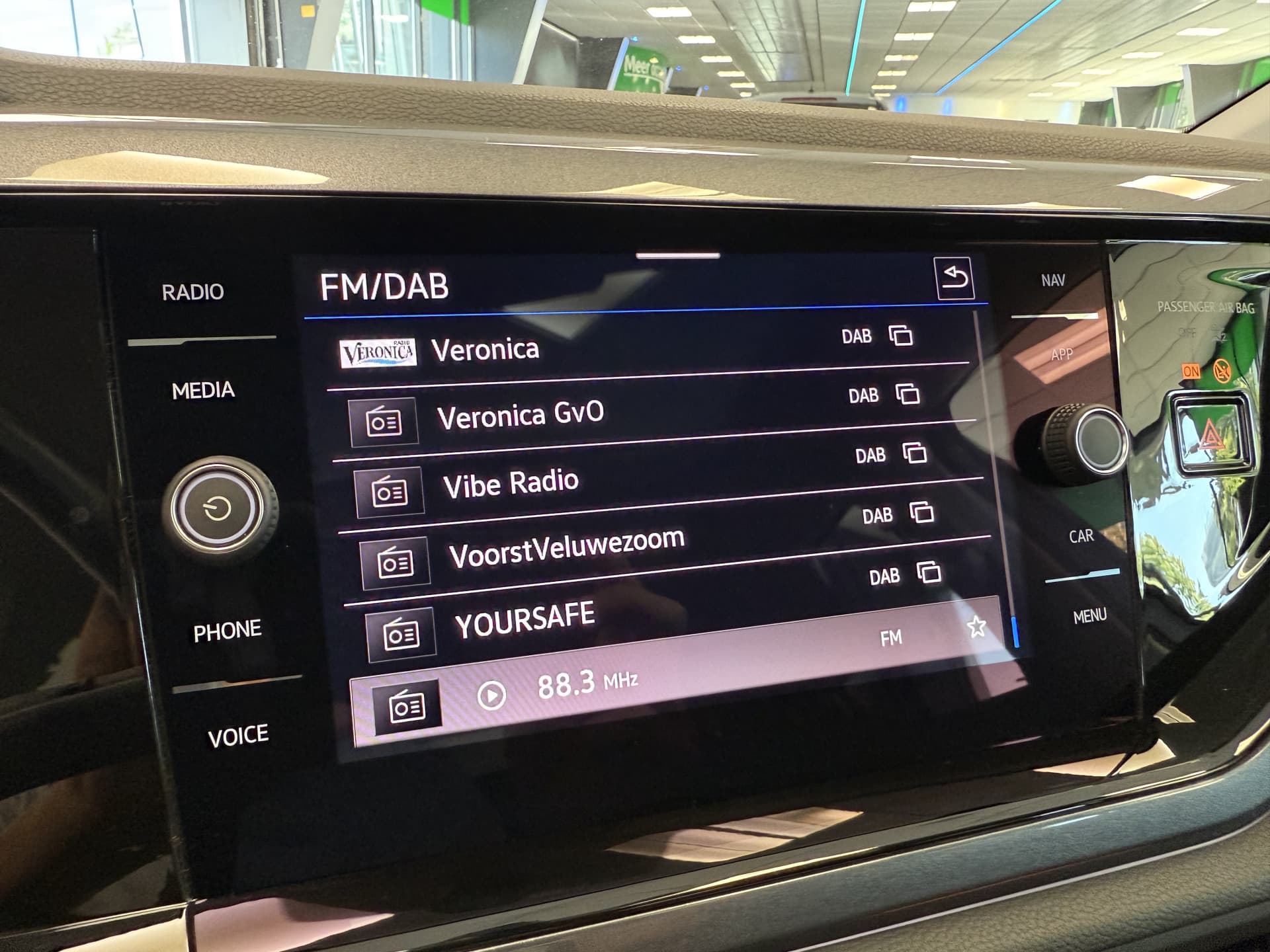 Volkswagen Polo 1.0 TSI Highline Business R-line thumbnail 22