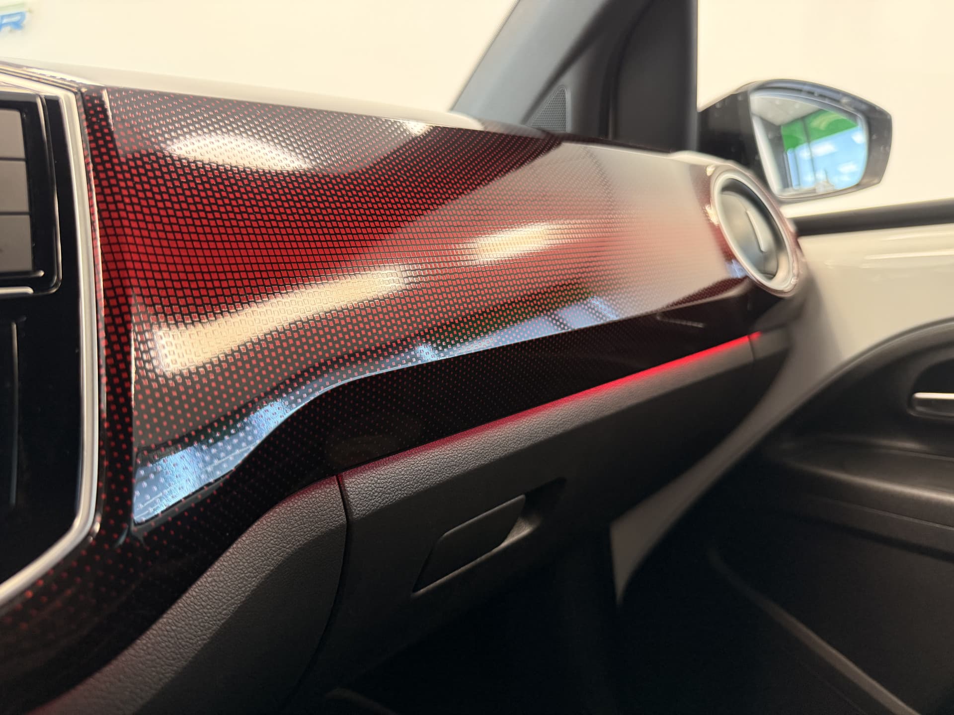 Volkswagen Up! 1.0 TSI GTI thumbnail 16