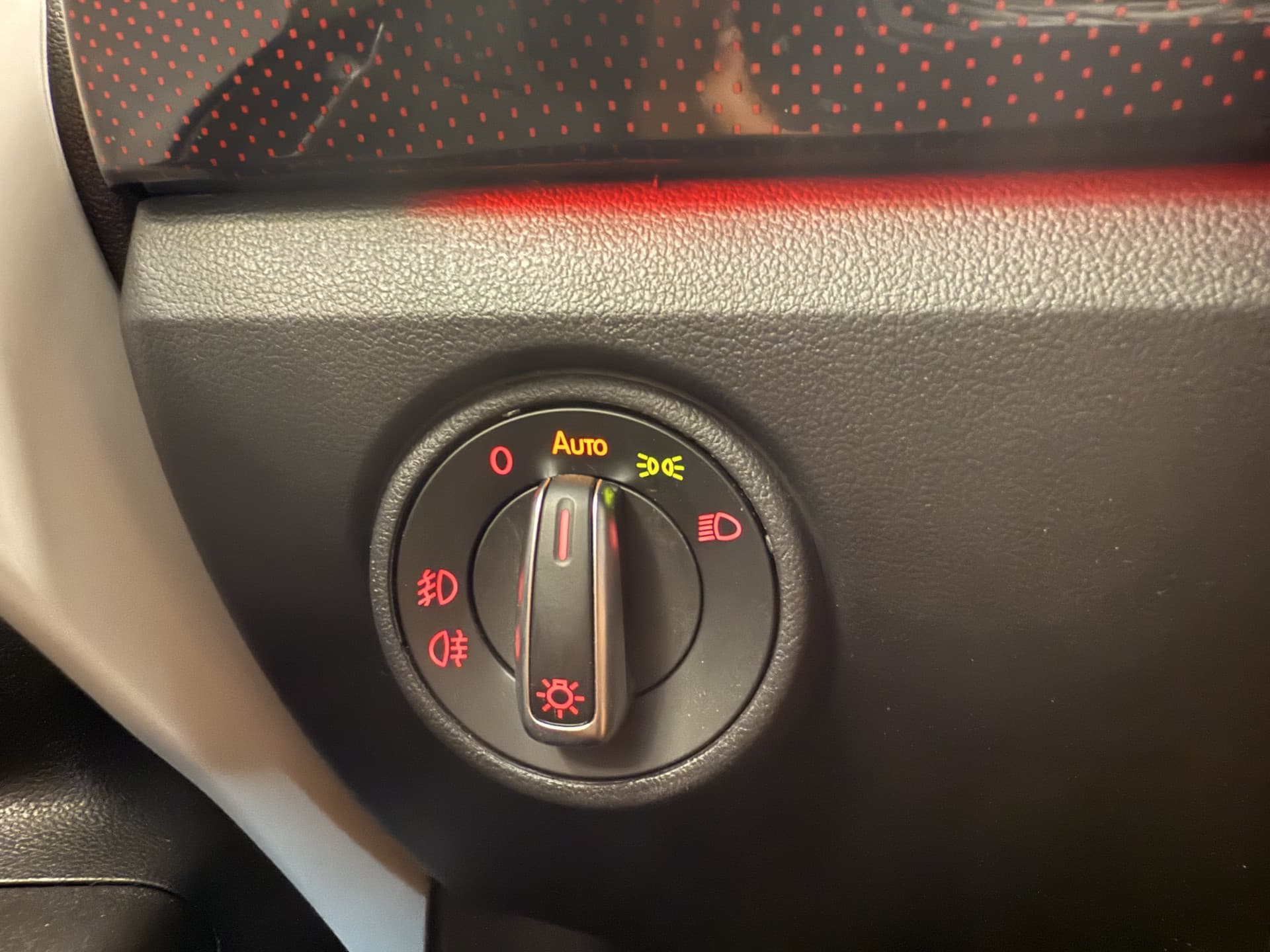 Volkswagen Up! 1.0 TSI GTI thumbnail 17