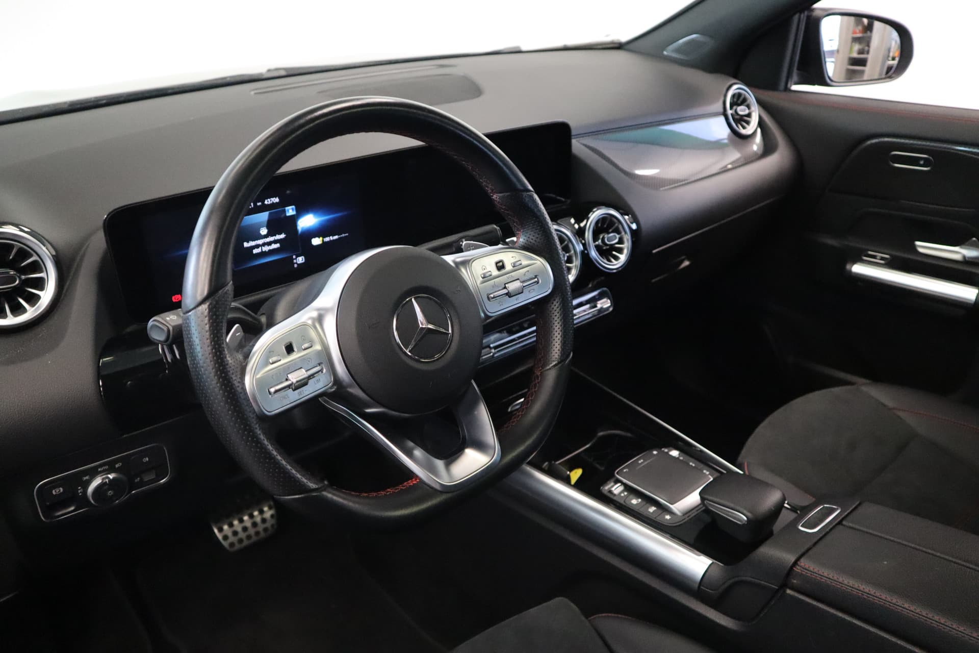 Mercedes-Benz GLA 250 e Business Solution AMG Limited thumbnail 11