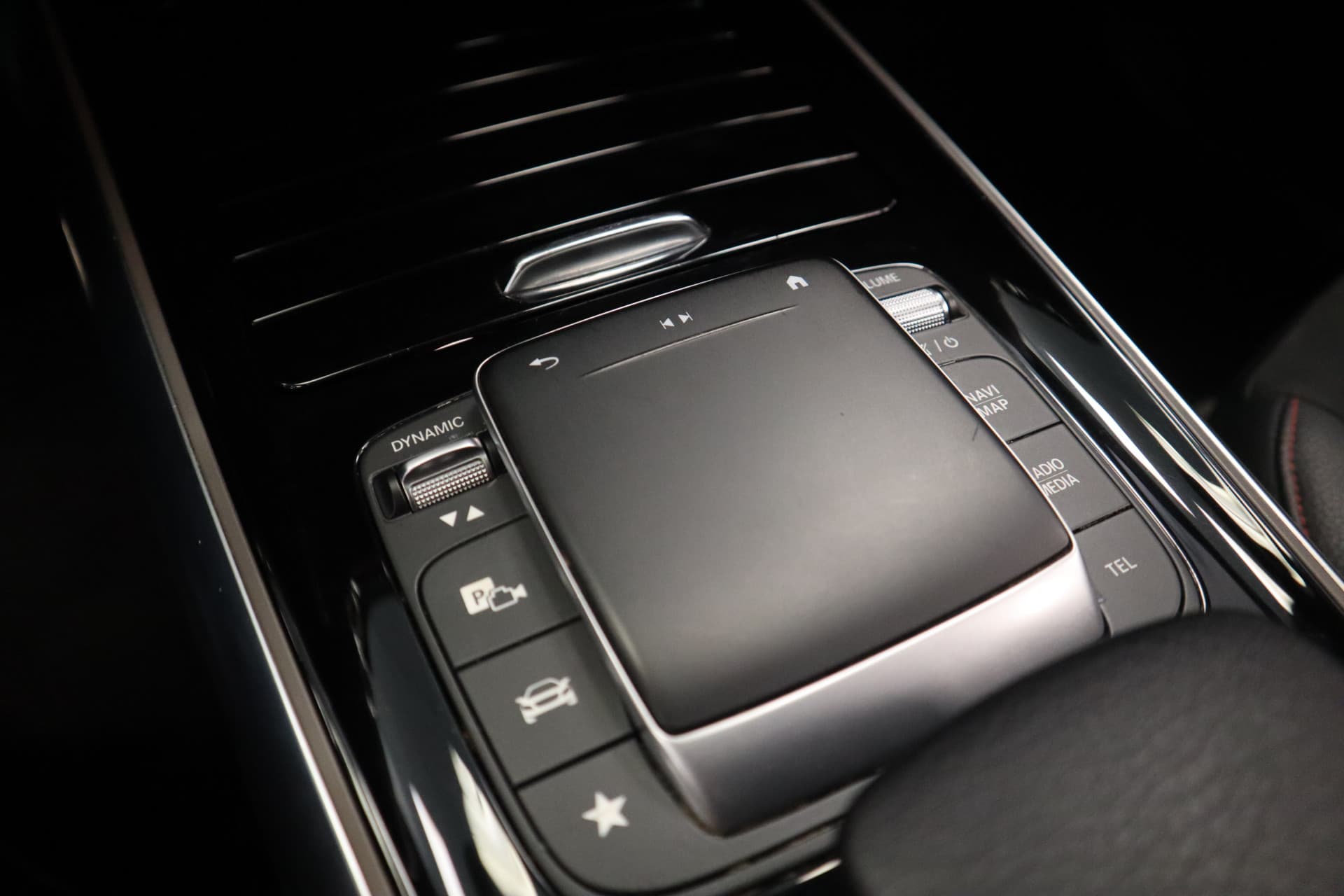 Mercedes-Benz GLA 250 e Business Solution AMG Limited thumbnail 17