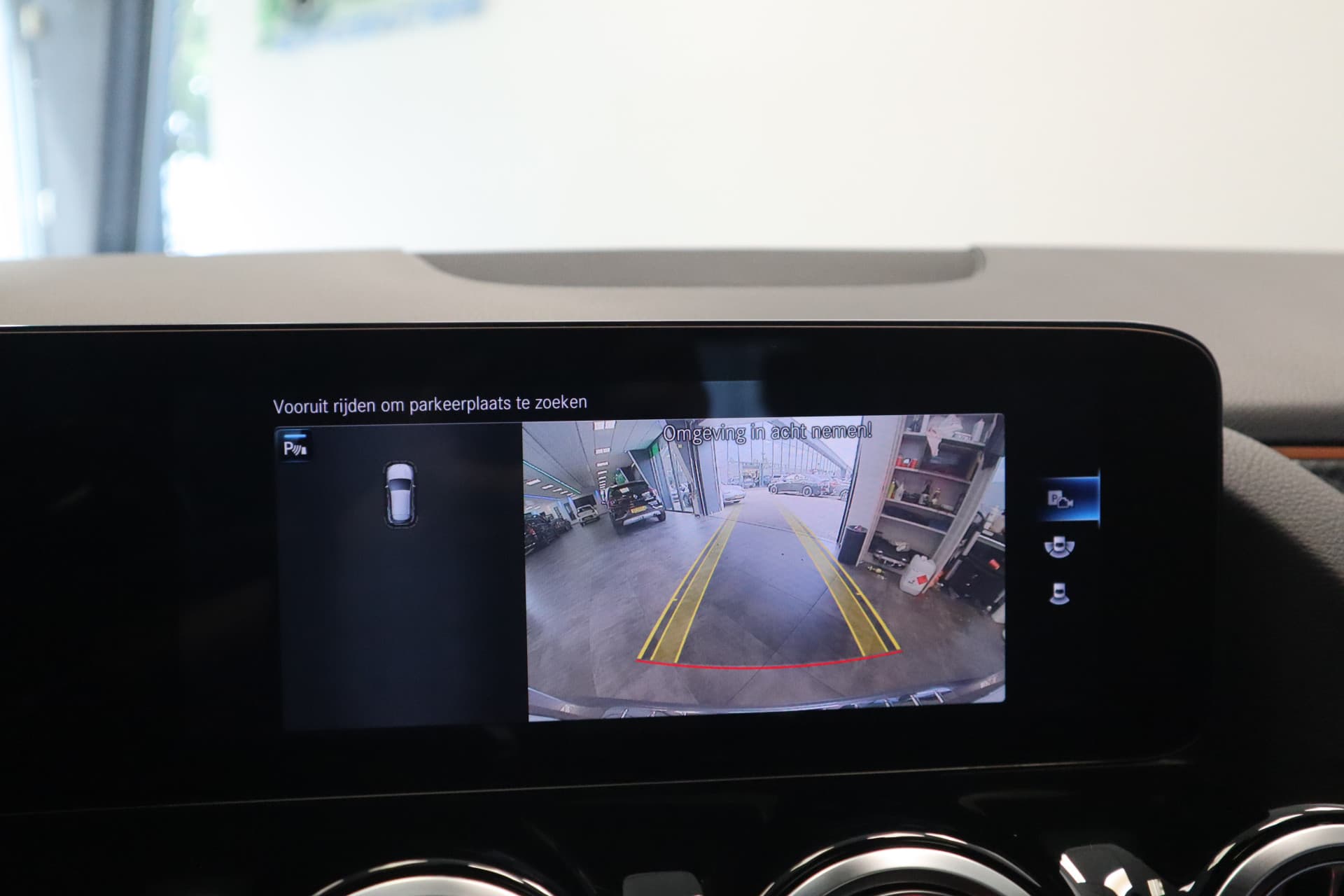 Mercedes-Benz GLA 250 e Business Solution AMG Limited thumbnail 22