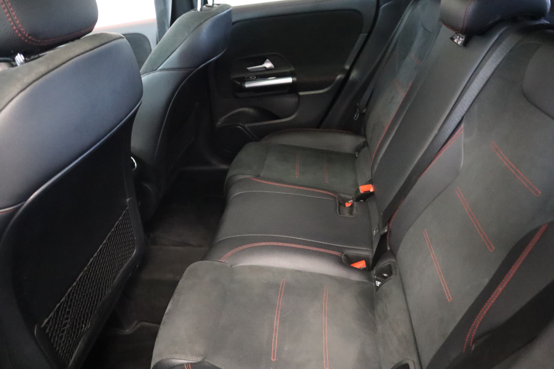 Mercedes-Benz GLA 250 e Business Solution AMG Limited thumbnail 24