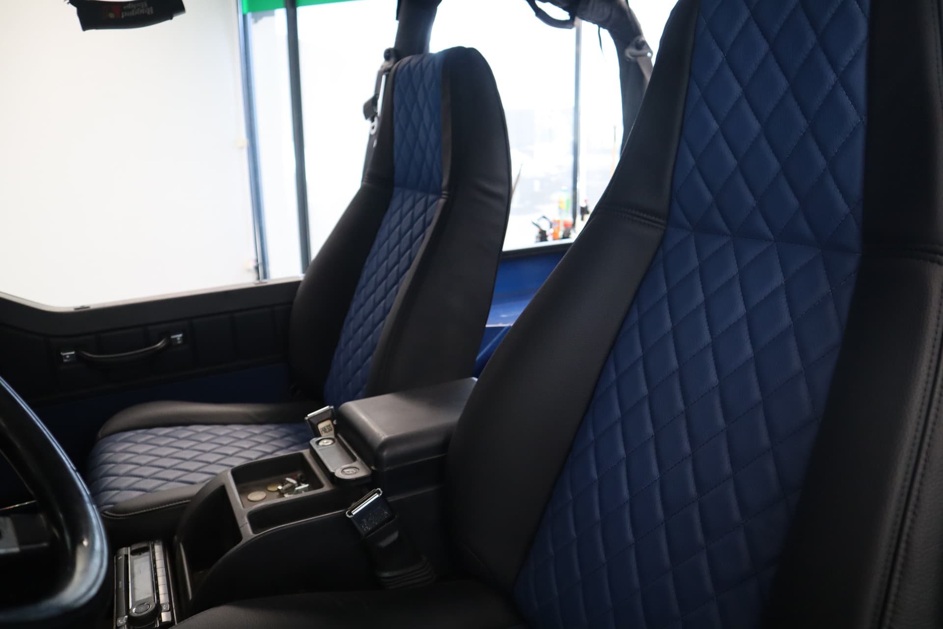 Jeep Wrangler 4.0i Softtop 4WD Luxe Leder Automaat thumbnail 10