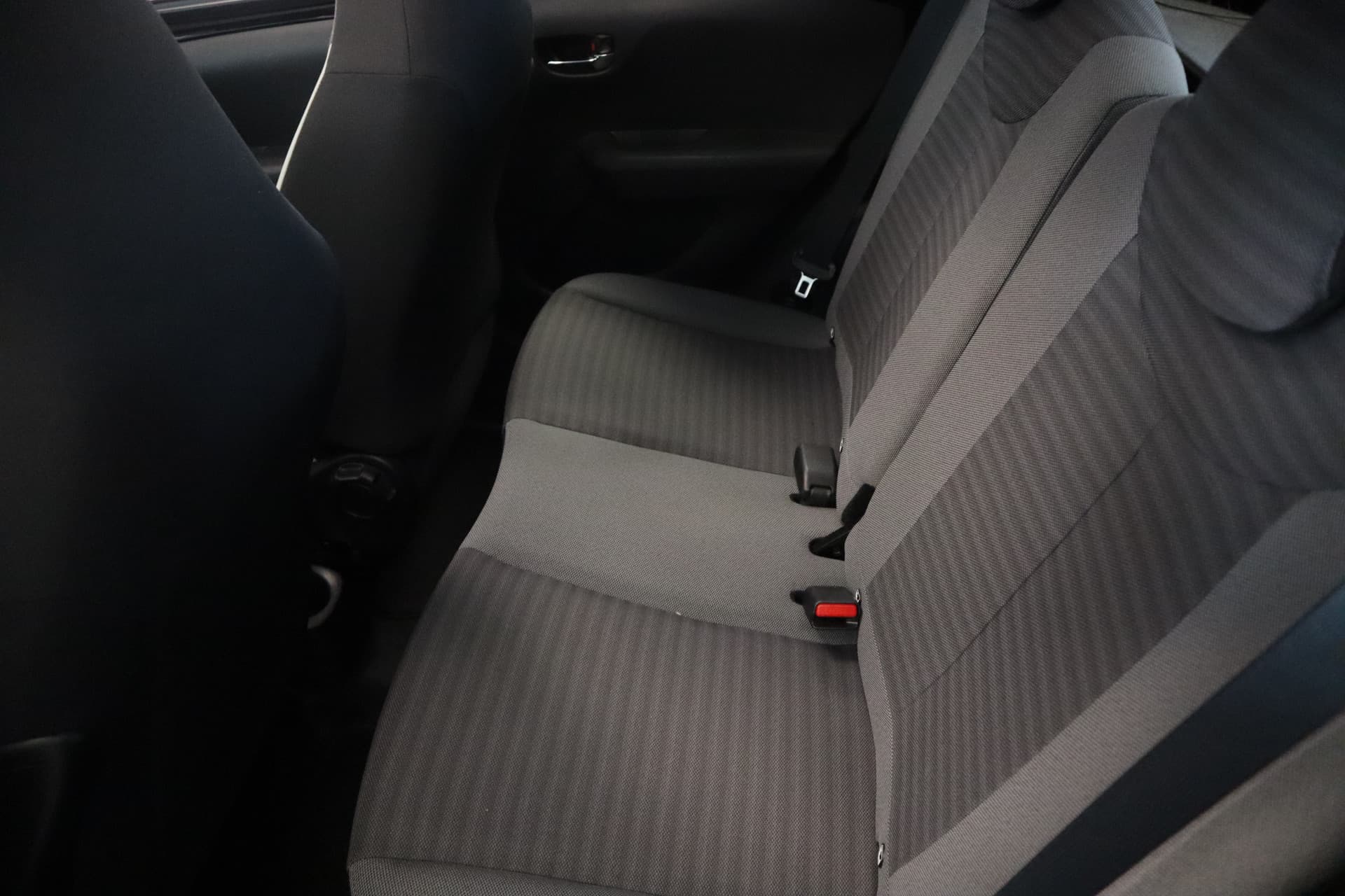 Toyota Aygo 1.0 VVT-i x-play limited thumbnail 15