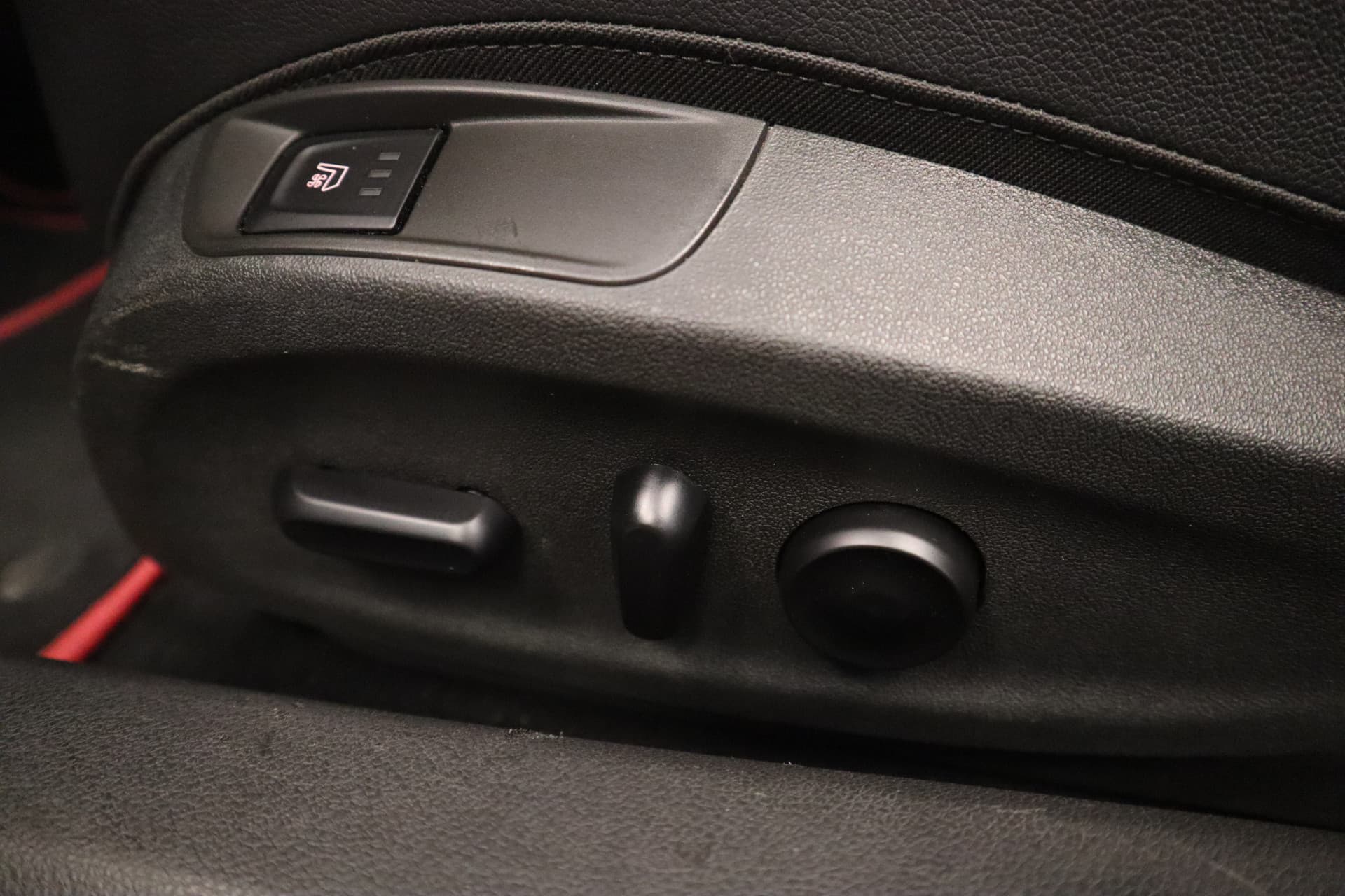 Opel Cascada 1.6 Turbo Cosmo thumbnail 9