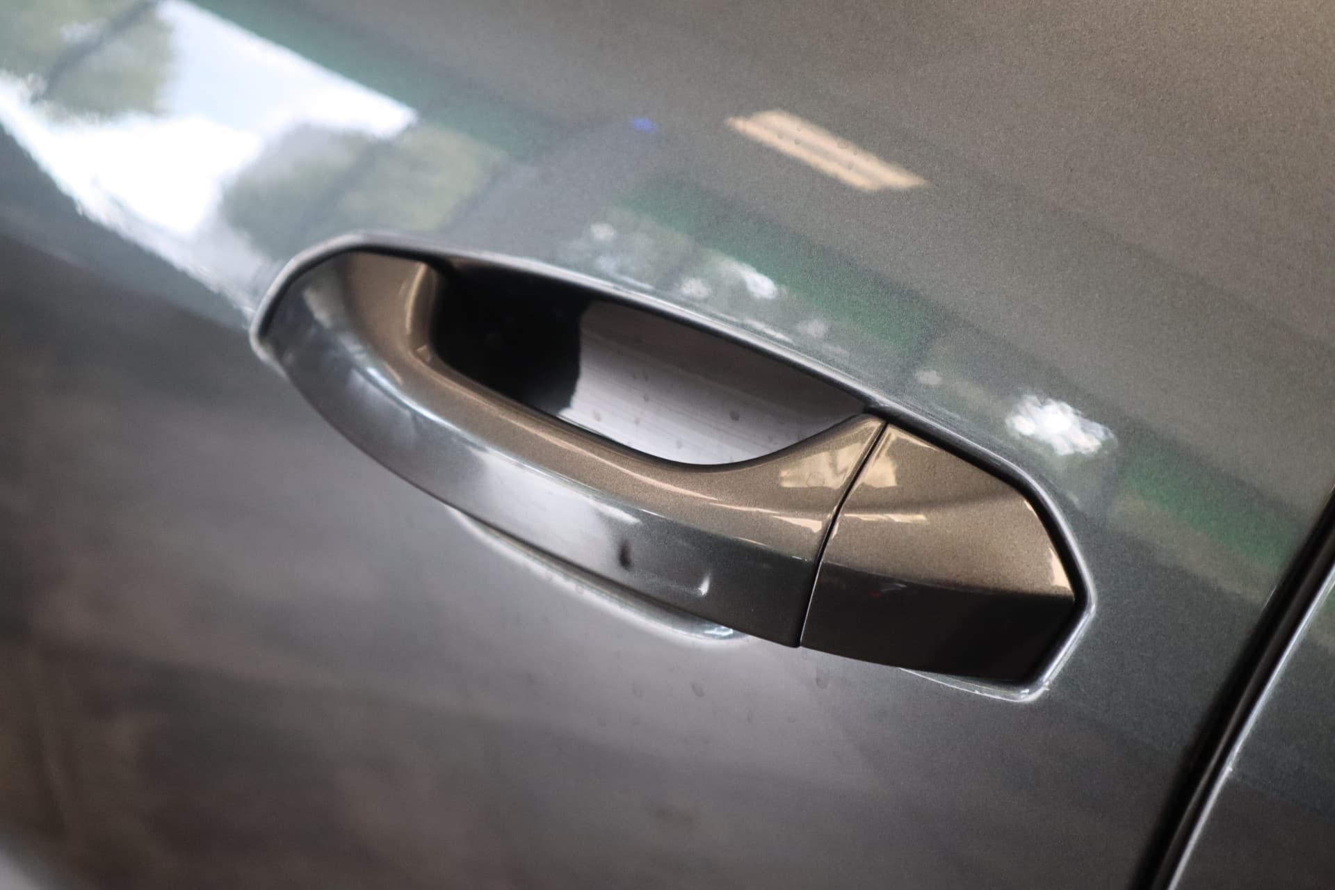 Audi Q8 4.0 TFSI RS Q8 quattro thumbnail 10