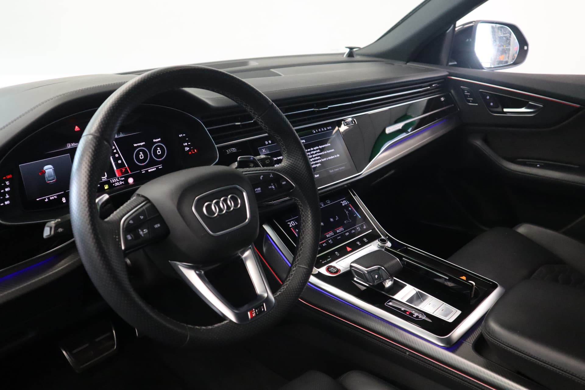 Audi Q8 4.0 TFSI RS Q8 quattro thumbnail 12