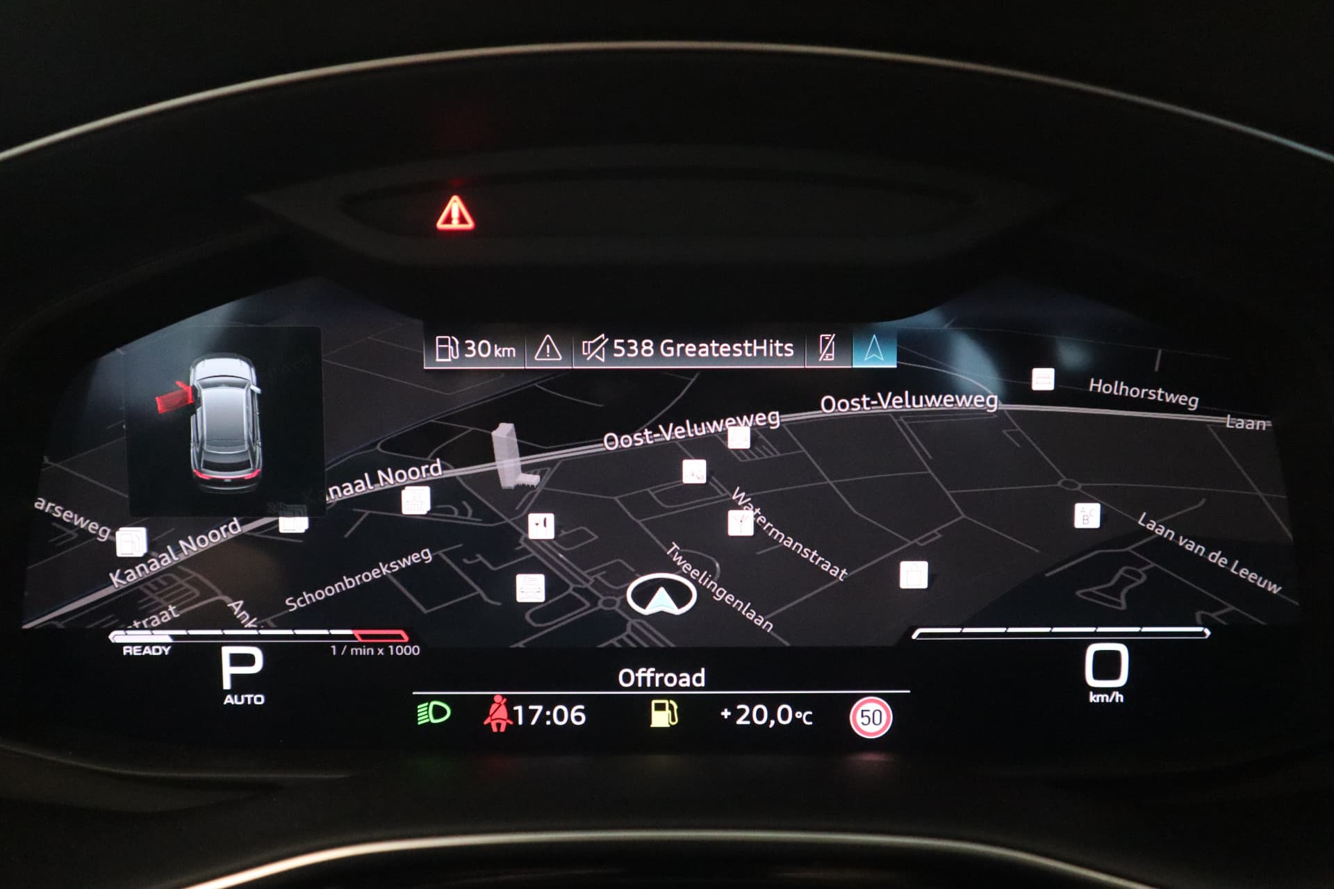 Audi Q8 4.0 TFSI RS Q8 quattro thumbnail 22