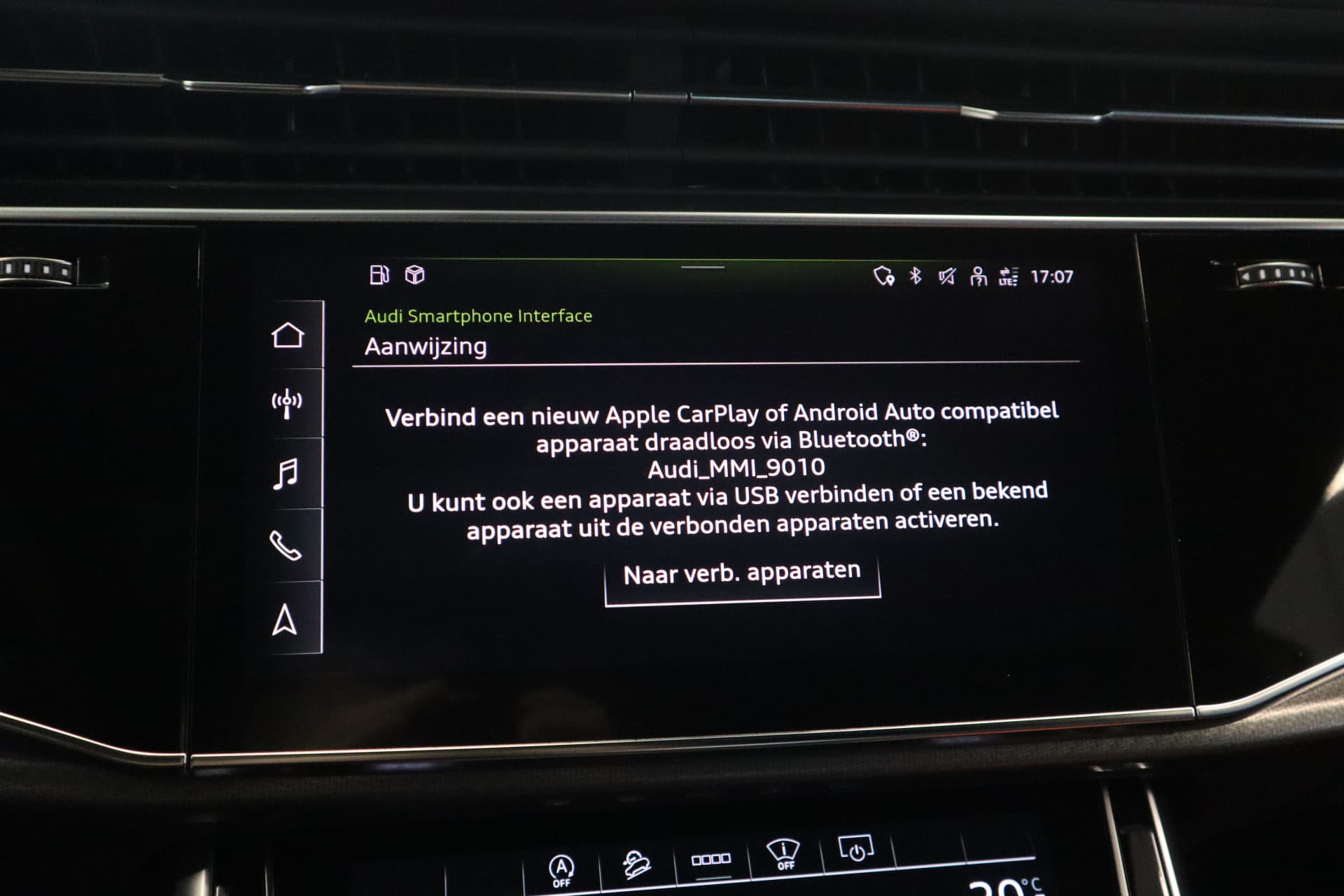 Audi Q8 4.0 TFSI RS Q8 quattro thumbnail 27