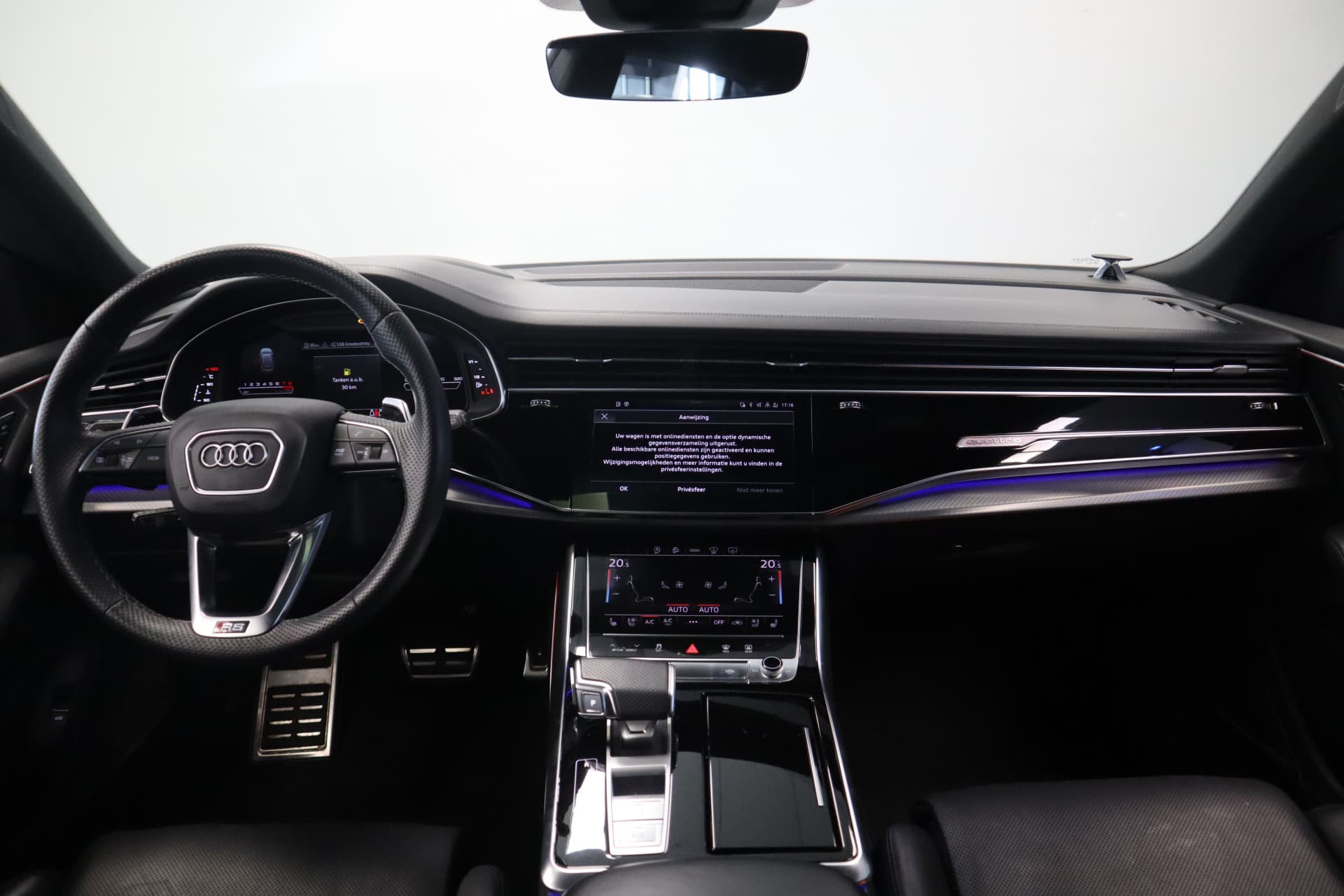 Audi Q8 4.0 TFSI RS Q8 quattro thumbnail 36