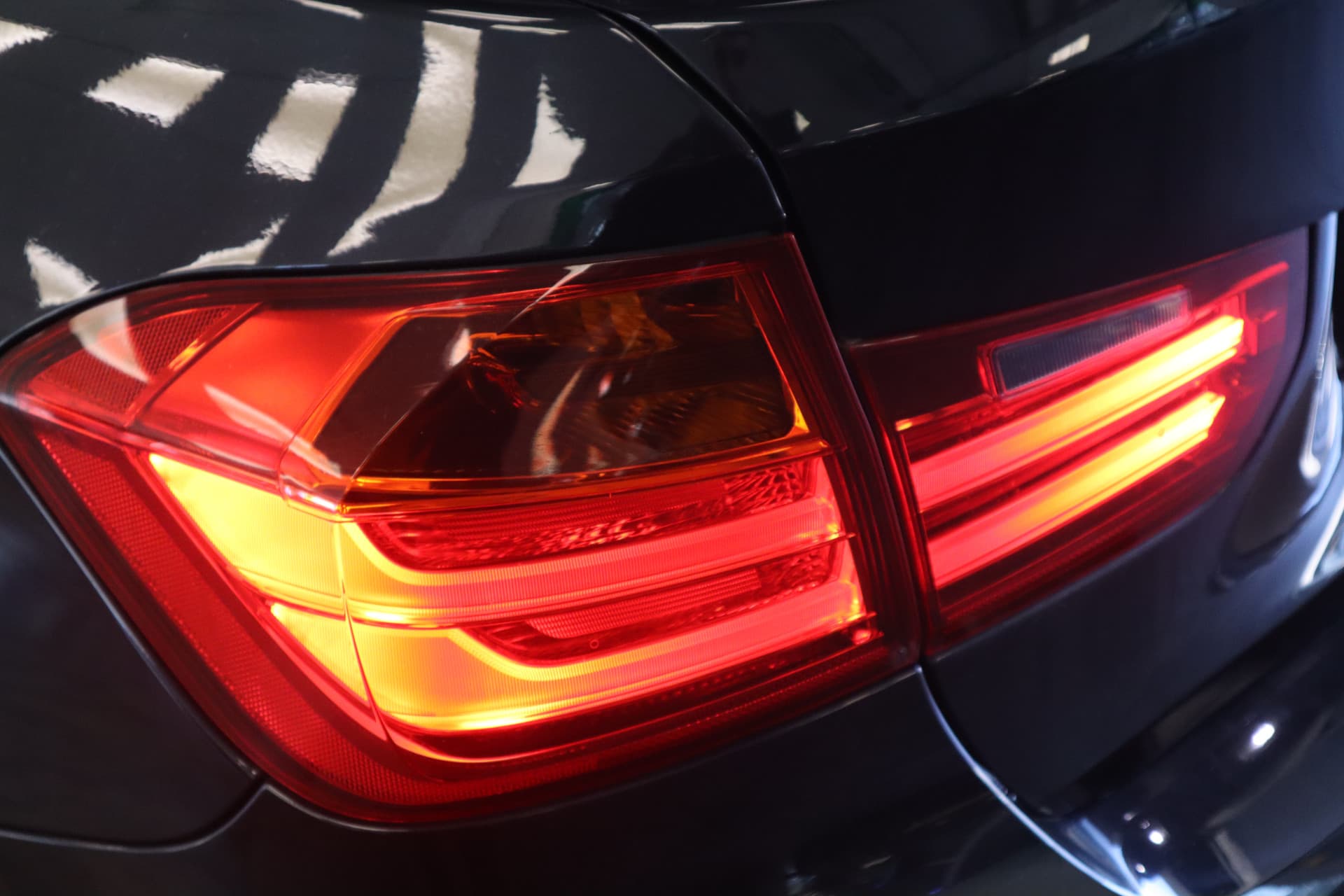 BMW 3 Serie 316i M-sport Executive thumbnail 4