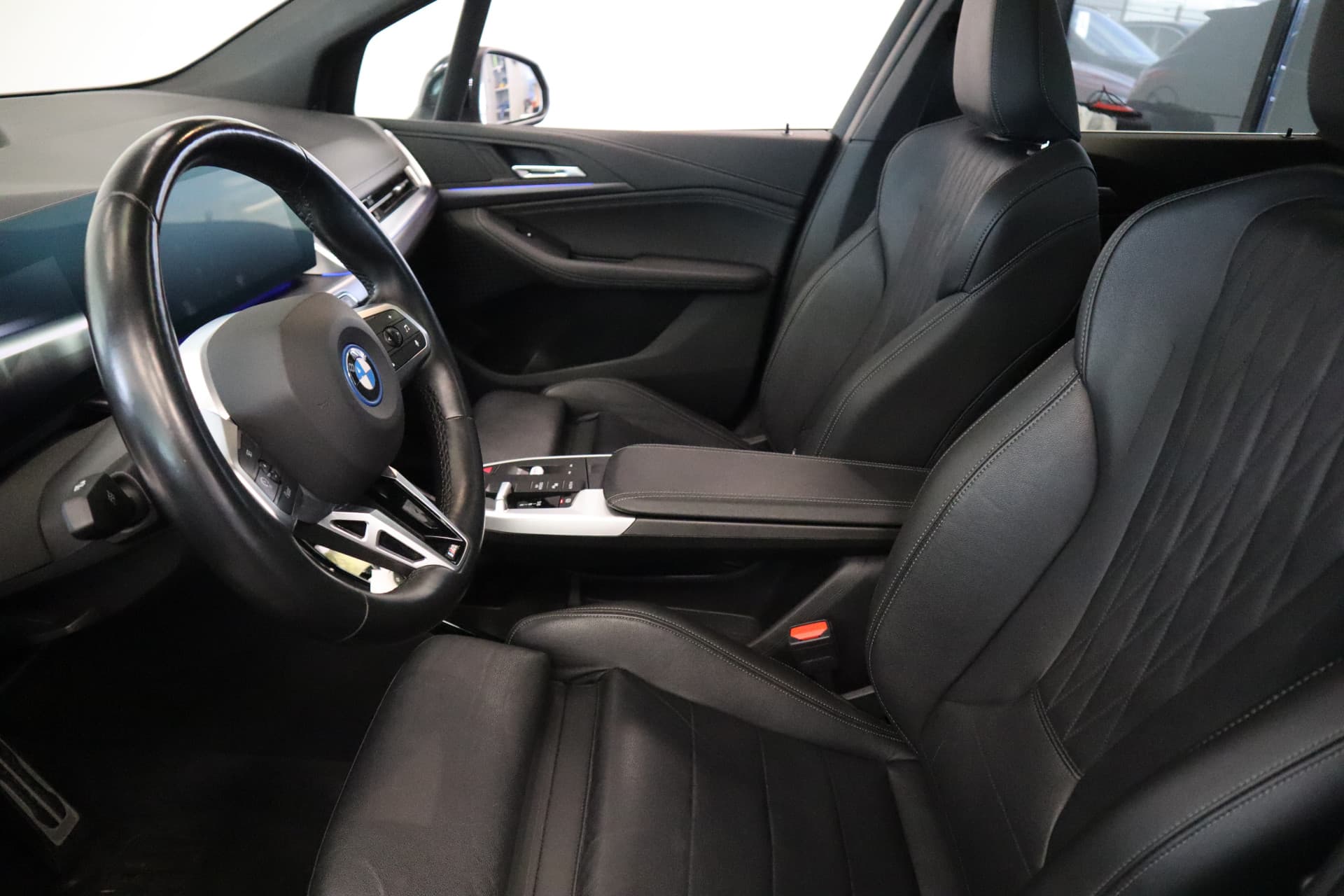 BMW 2 Serie Active Tourer M-Sport 225e xDrive thumbnail 11