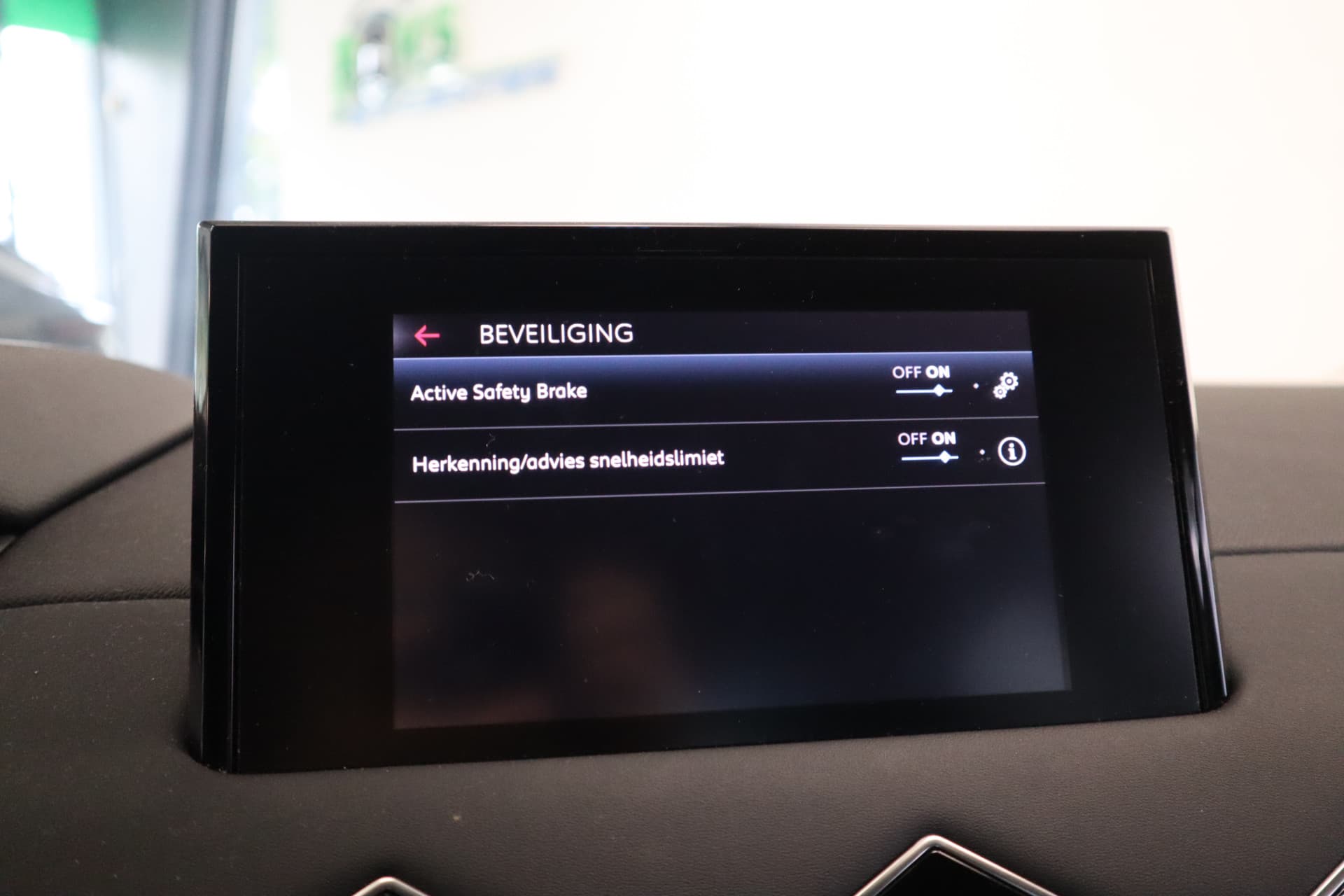 DS DS 3 Crossback E-Tense Bastille 50 kWh thumbnail 13