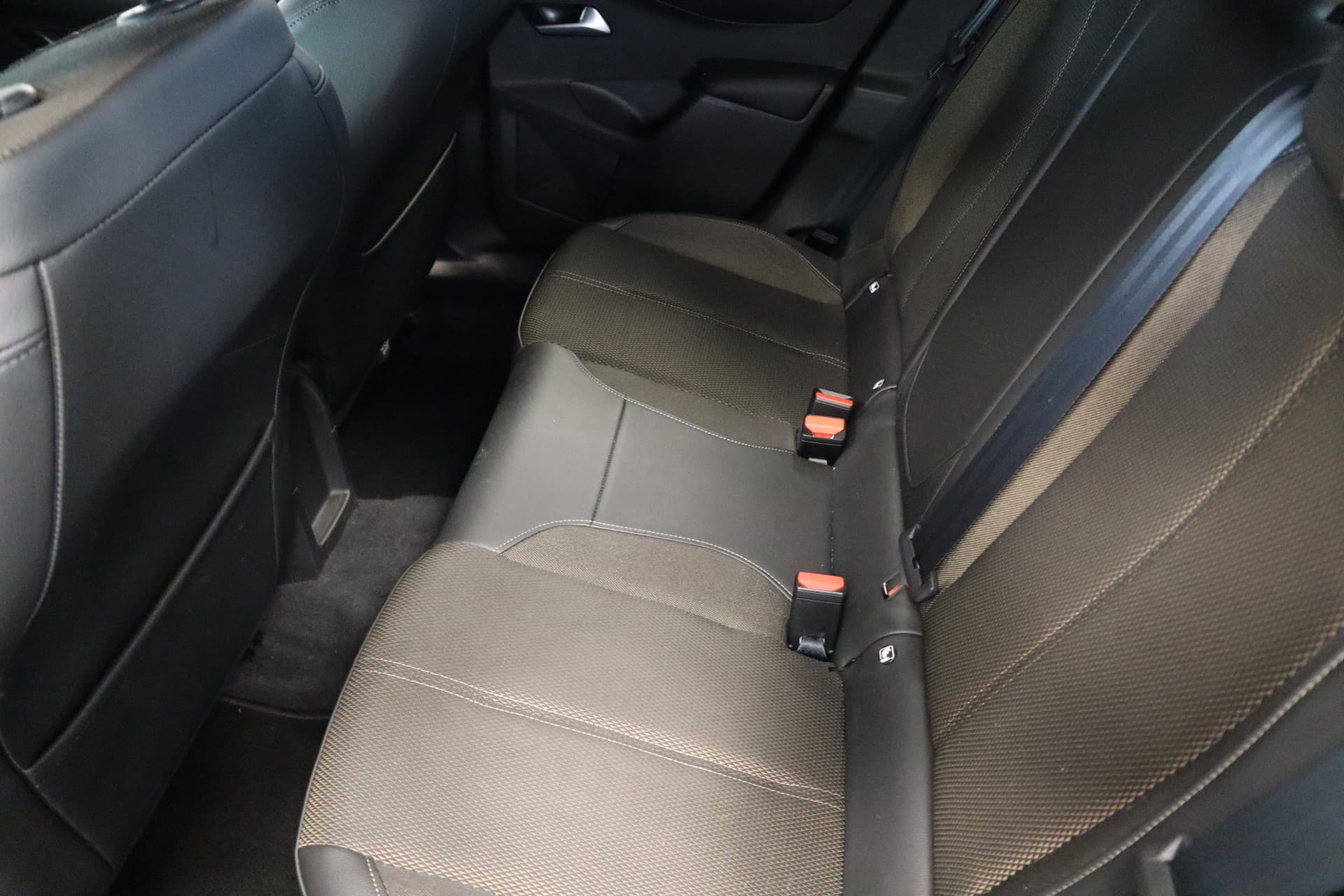 DS DS 3 Crossback E-Tense Bastille 50 kWh thumbnail 15