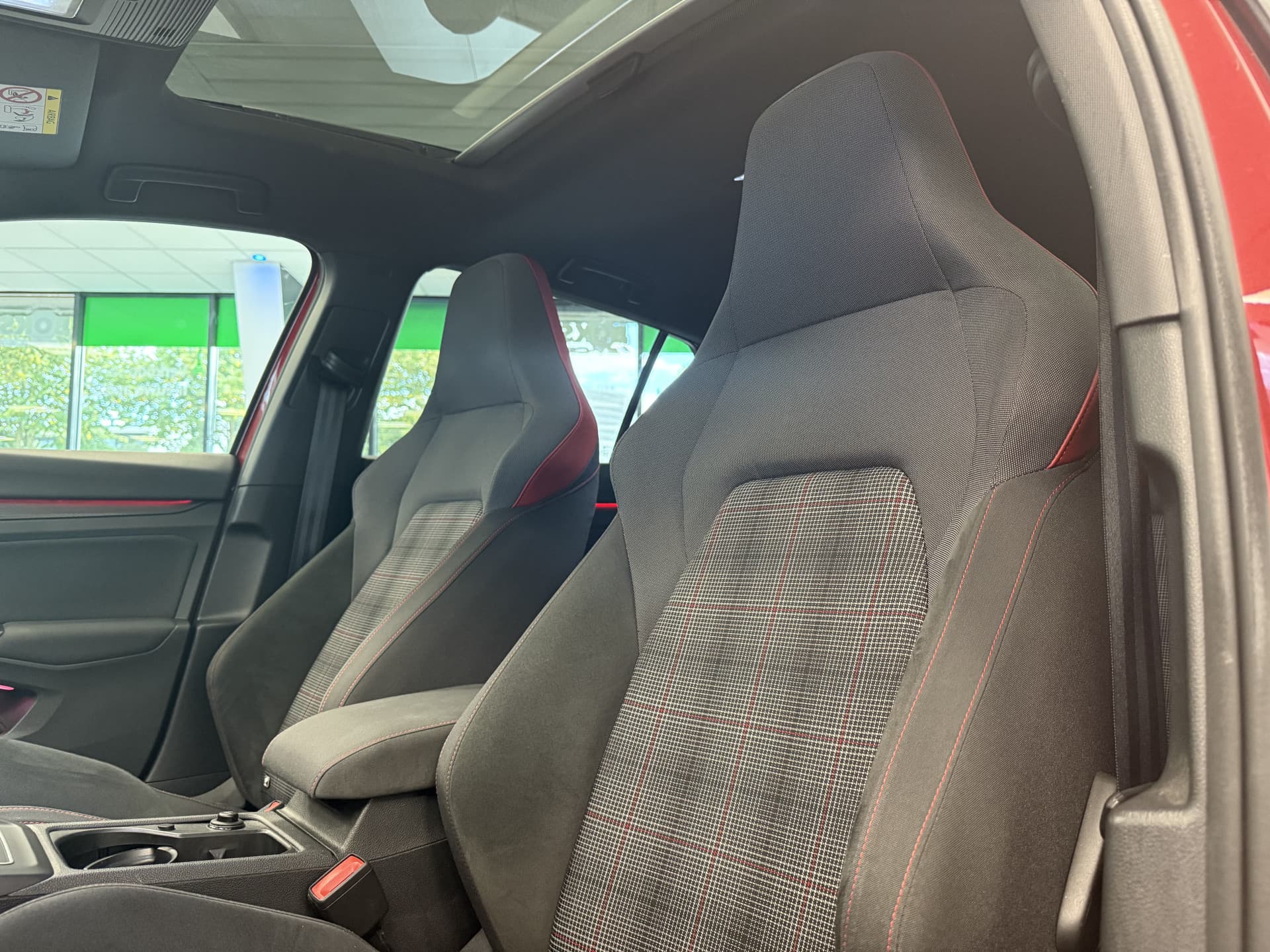 Volkswagen Golf 2.0 TSI GTI thumbnail 16