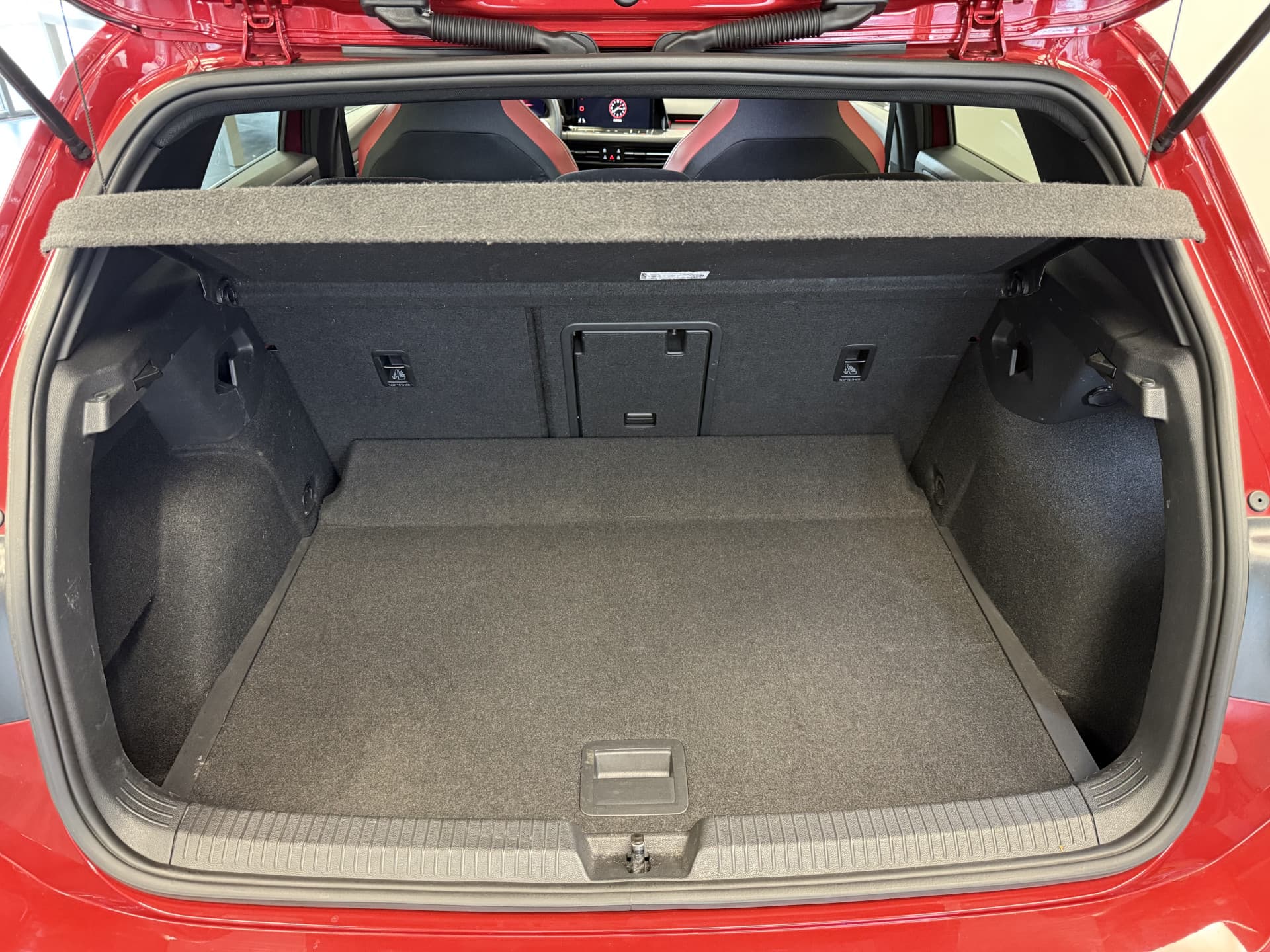 Volkswagen Golf 2.0 TSI GTI thumbnail 26