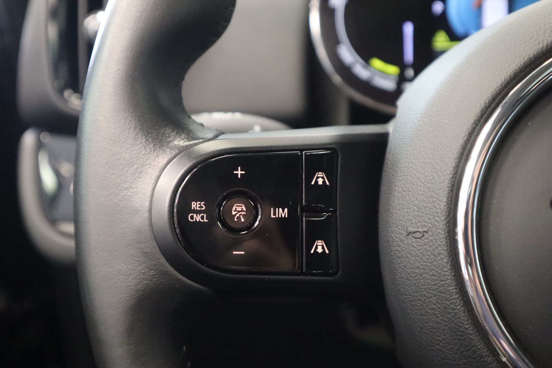 MINI Countryman Mini 2.0 Cooper S E ALL4 Untamed Edition thumbnail 14