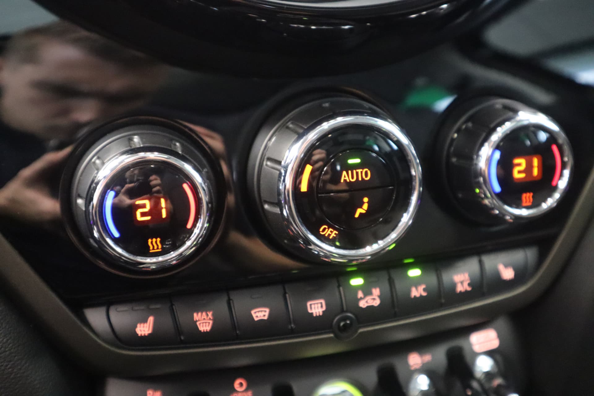 MINI Countryman Mini 2.0 Cooper S E ALL4 Untamed Edition thumbnail 16