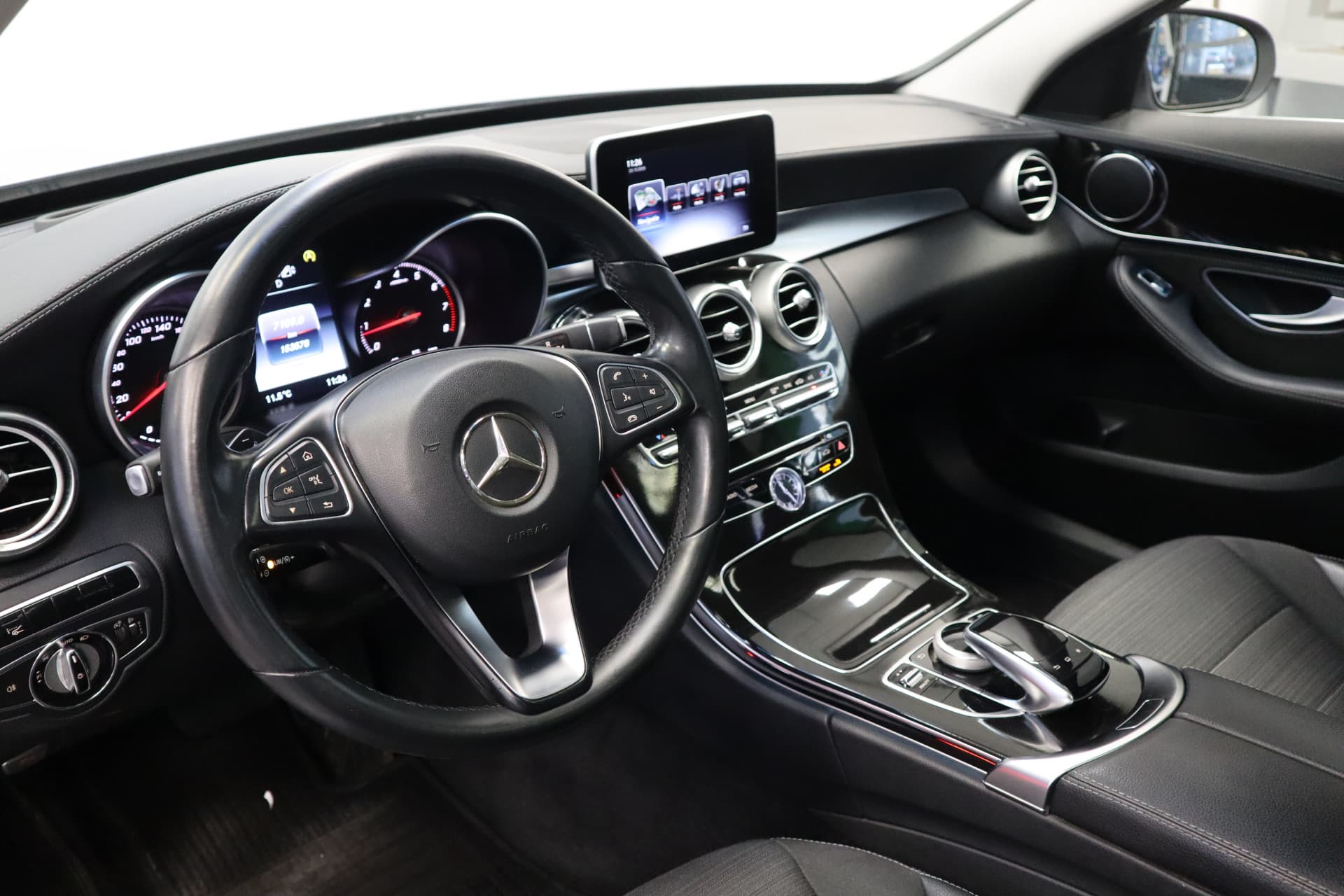 Mercedes-Benz C-Klasse 250 Ambition thumbnail 12