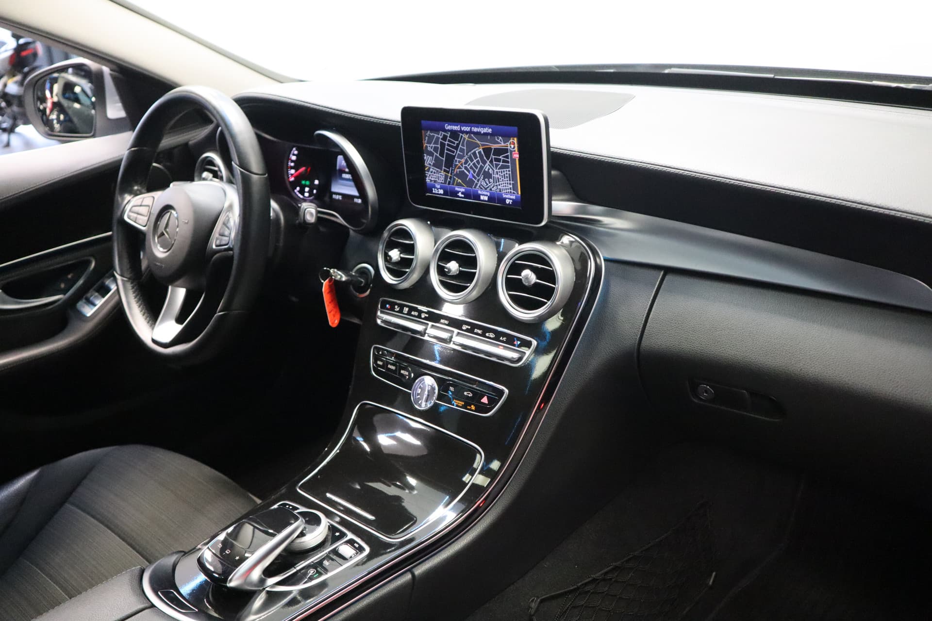 Mercedes-Benz C-Klasse 250 Ambition thumbnail 18