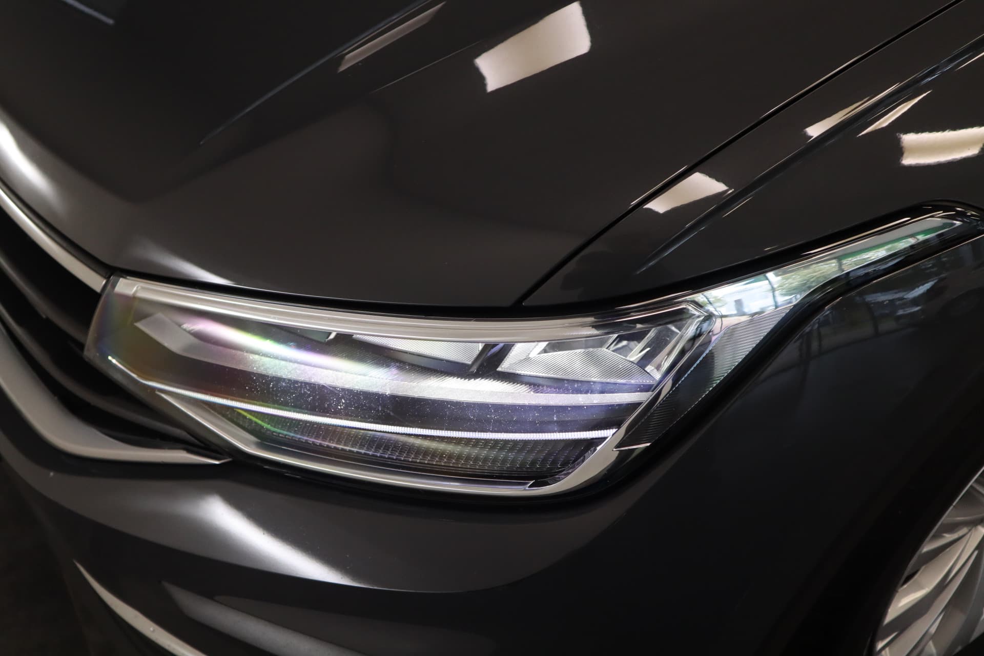 Volkswagen Tiguan 1.5 TSI Life Business thumbnail 5