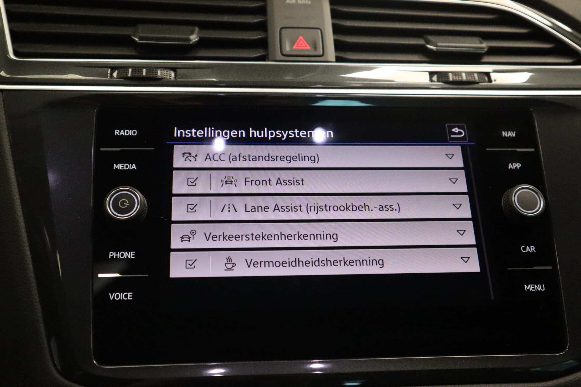 Volkswagen Tiguan 1.5 TSI Life Business thumbnail 20