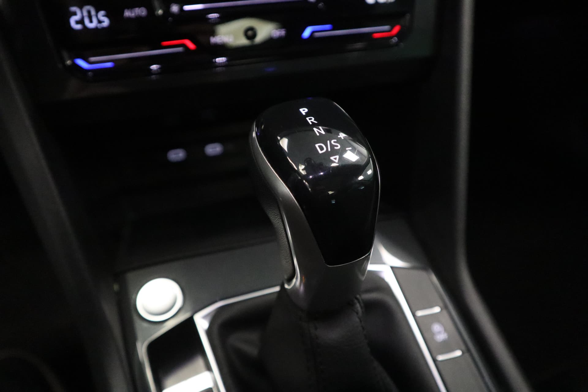 Volkswagen Tiguan 1.5 TSI Life Business thumbnail 21