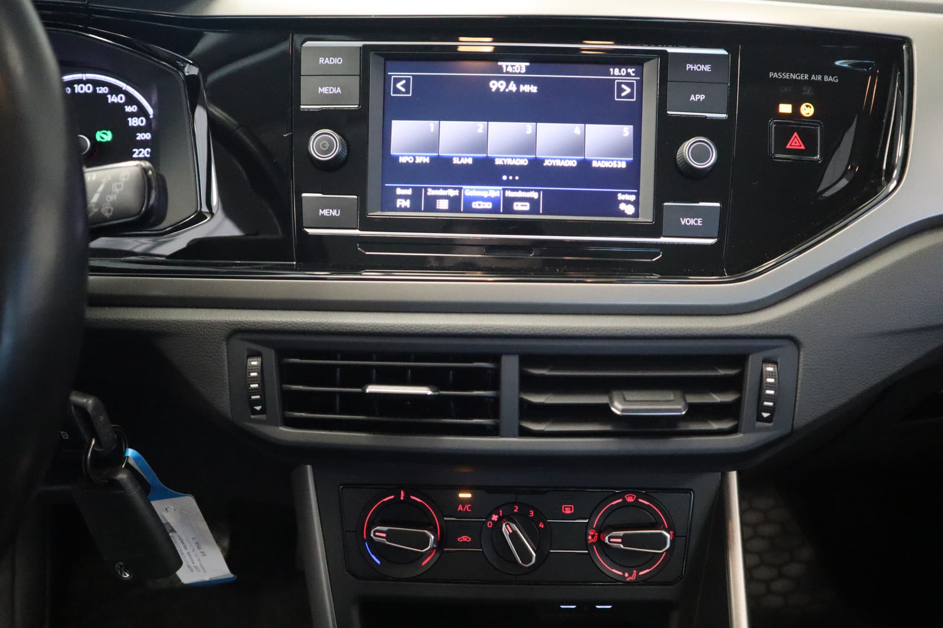 Volkswagen Polo 1.0 TSI Comfortline thumbnail 9