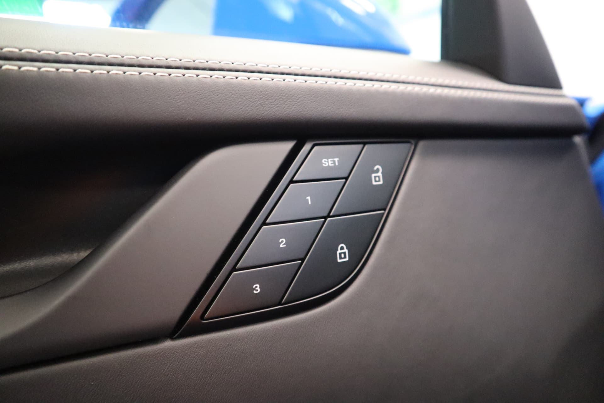 Porsche 911 Cabrio 3.0 Carrera 4 GTS thumbnail 11