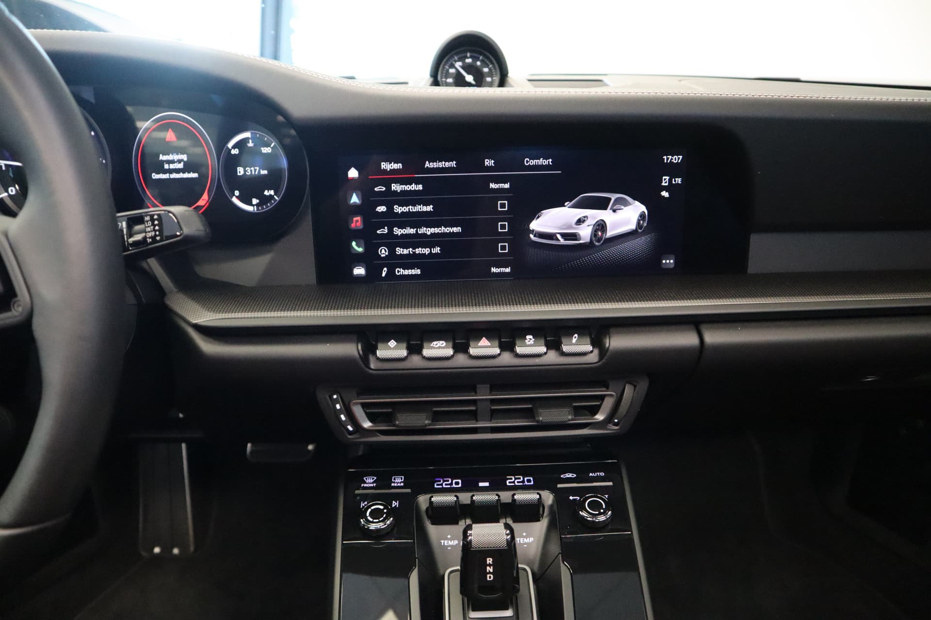 Porsche 911 Cabrio 3.0 Carrera 4 GTS thumbnail 18