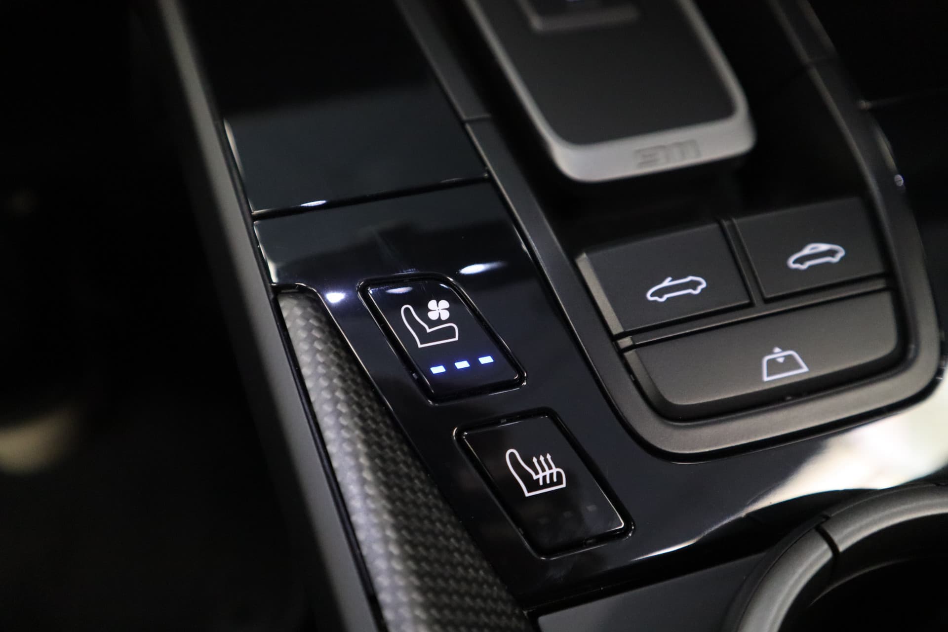 Porsche 911 Cabrio 3.0 Carrera 4 GTS thumbnail 26