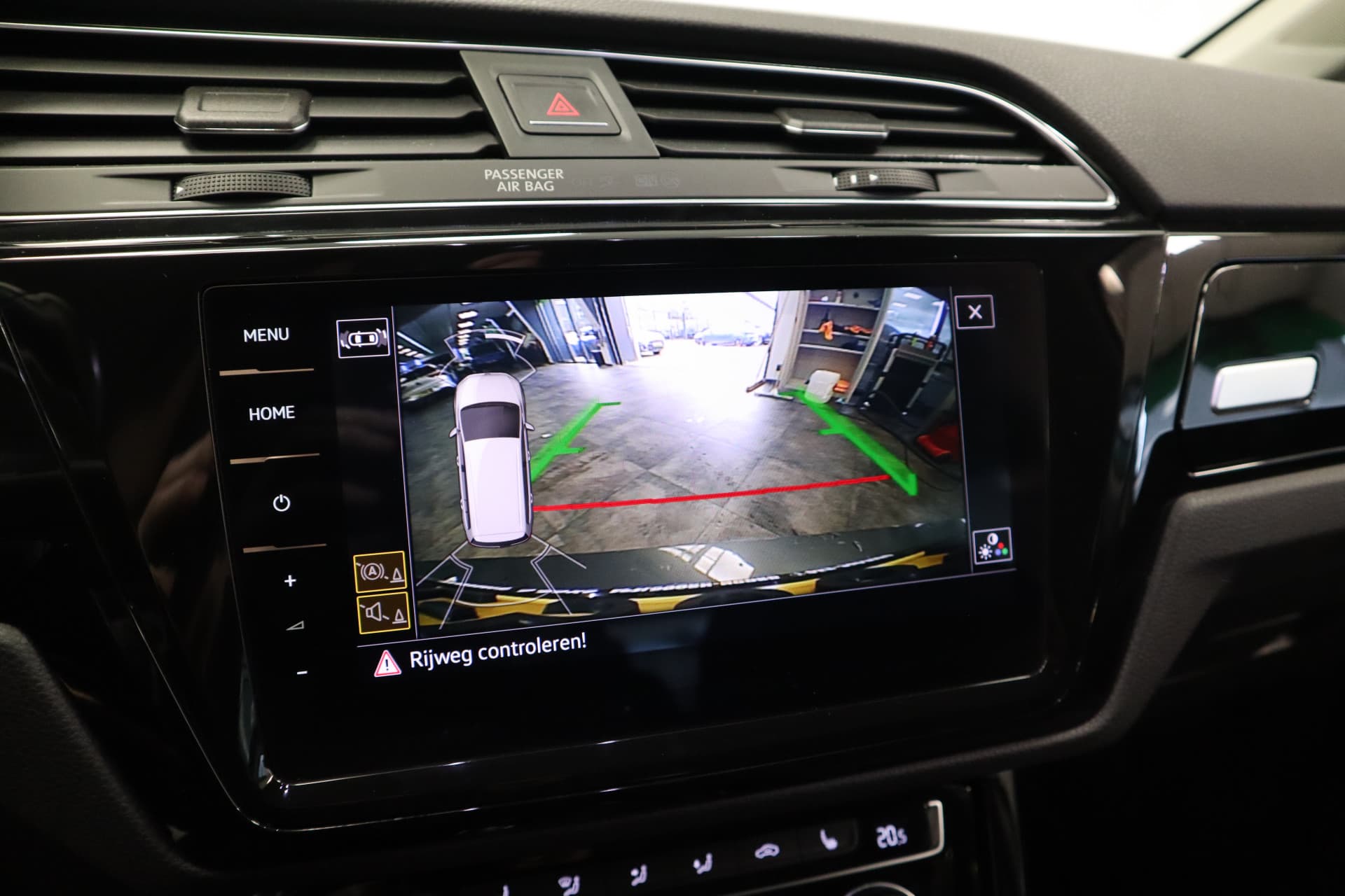 Volkswagen Touran 1.5 TSI Highline Business R thumbnail 18