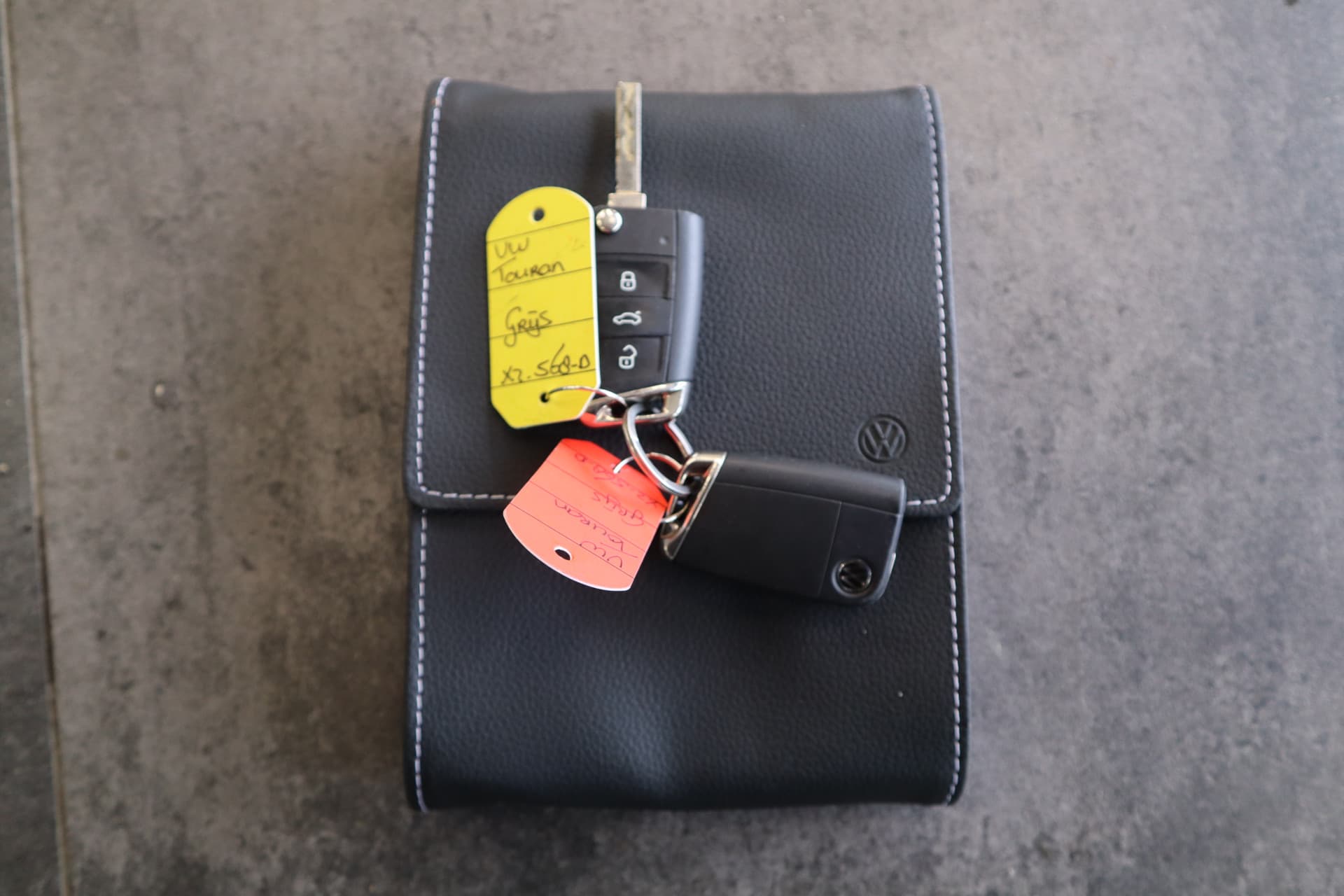 Volkswagen Touran 1.5 TSI Highline Business R thumbnail 19