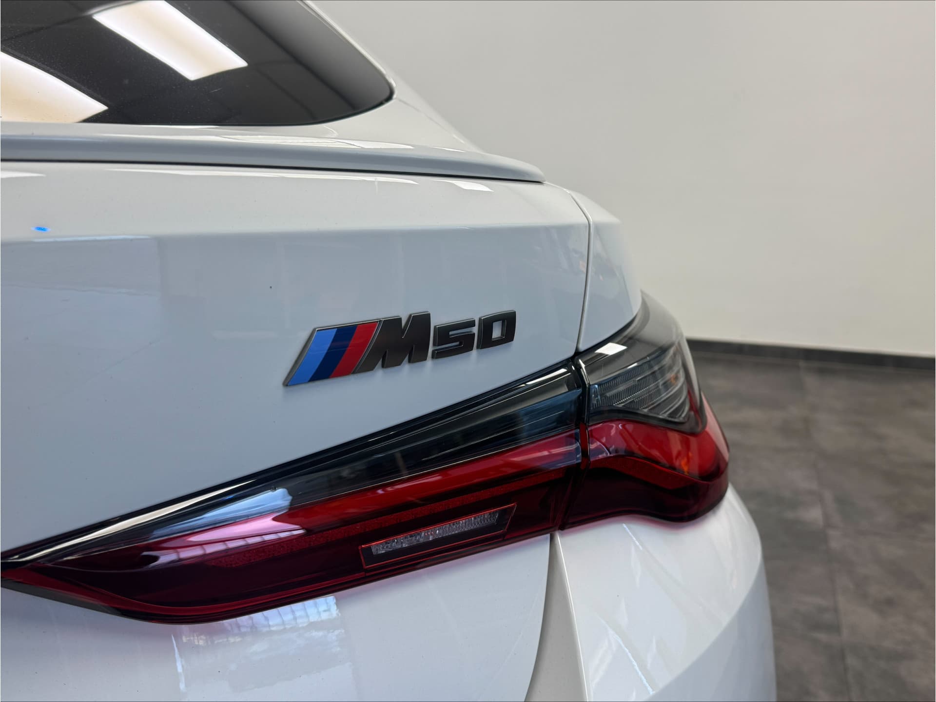 BMW I4 M50 High Executive 84 kWh thumbnail 10