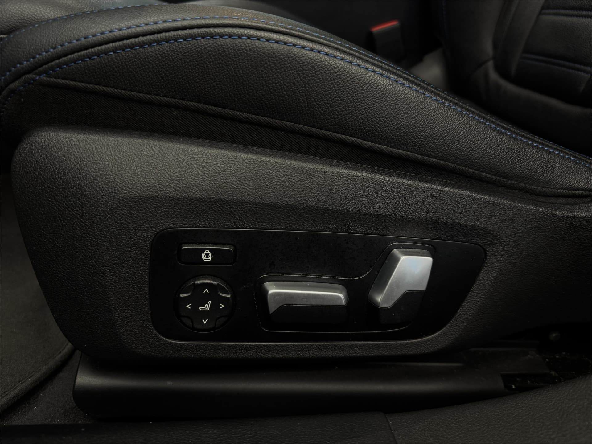 BMW I4 M50 High Executive 84 kWh thumbnail 19