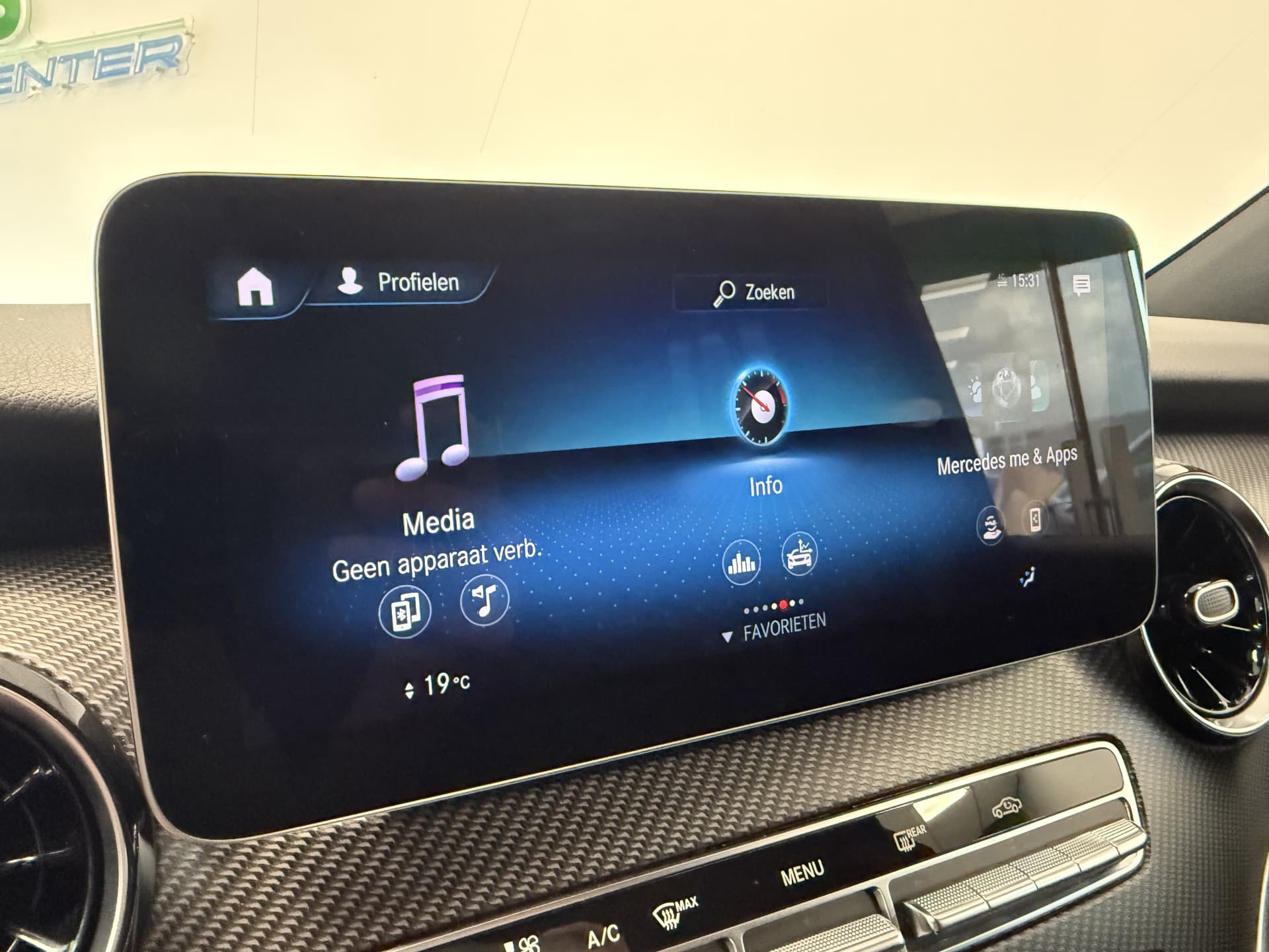 Mercedes-Benz V-Klasse 300d Extra Lang Avantgarde Edition thumbnail 28