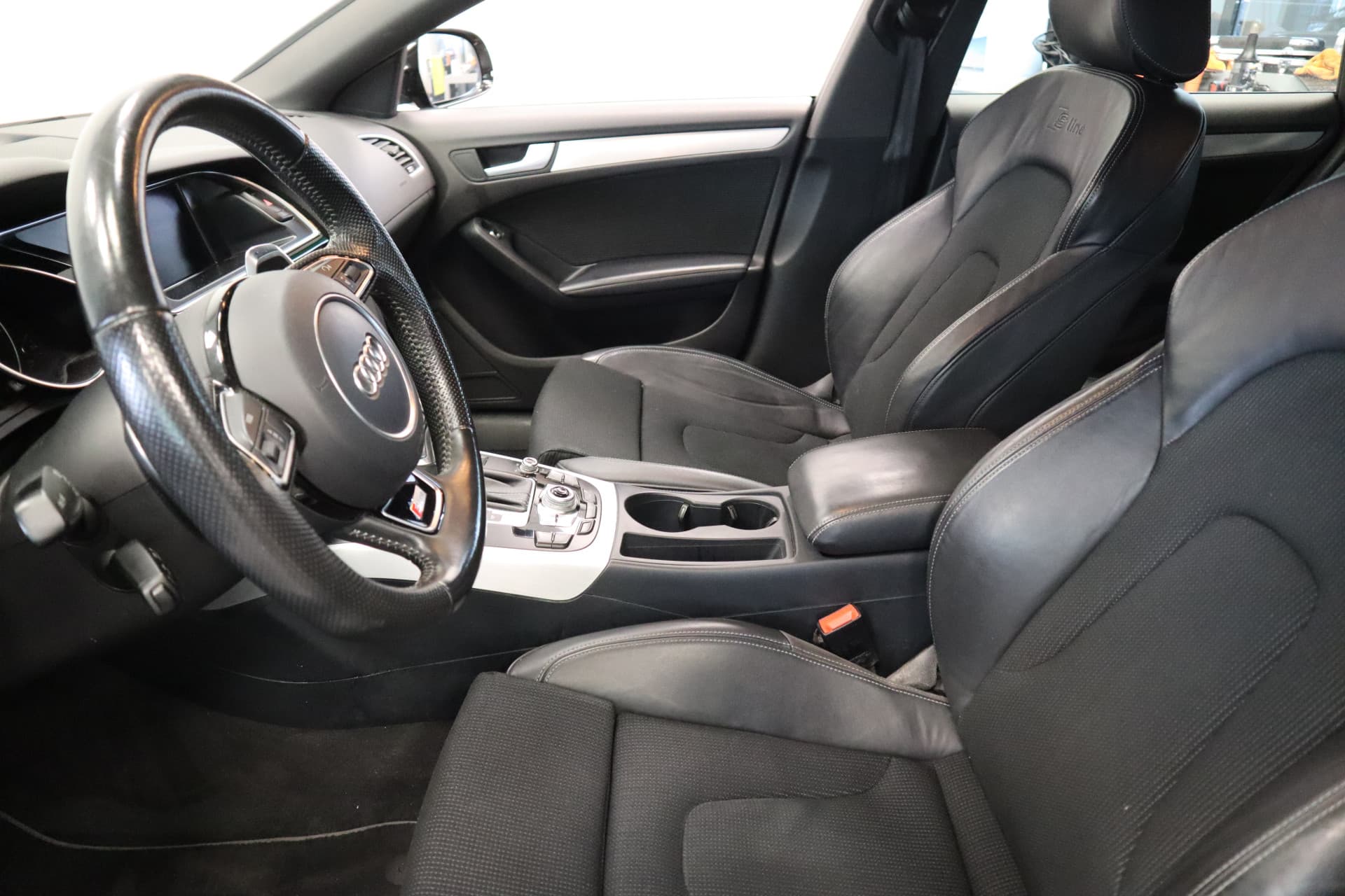 Audi A5 Sportback 1.8 TFSI Adrenalin Sport thumbnail 7