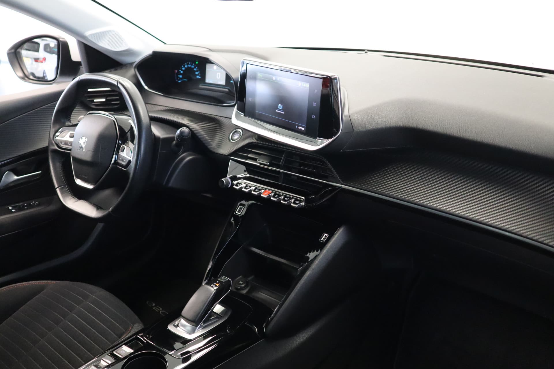 Peugeot E-208 EV Active 50 kWh thumbnail 15