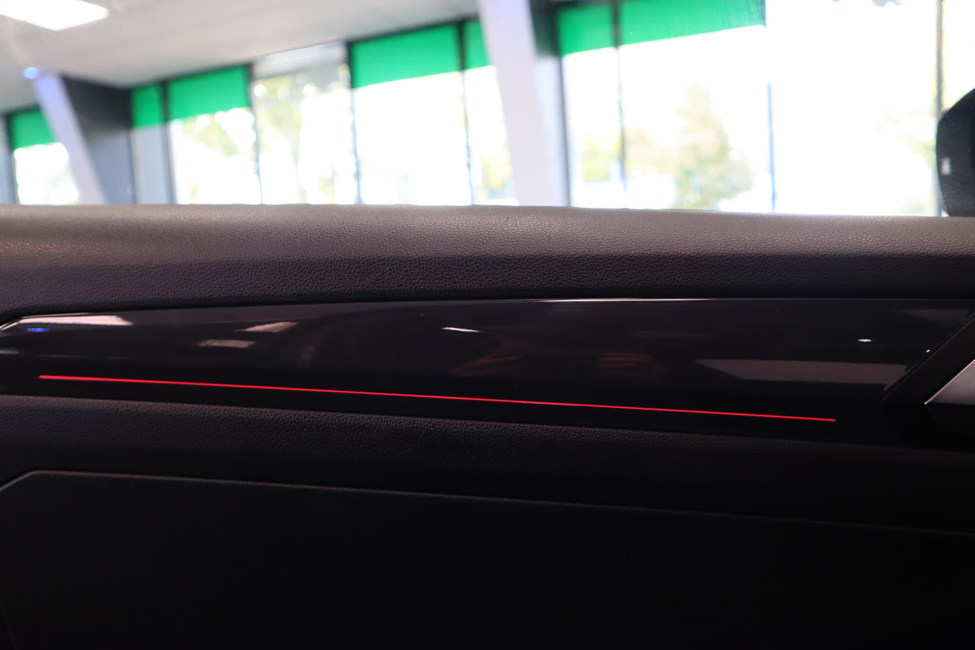 Volkswagen T-Roc 1.5 TSI Sport thumbnail 20