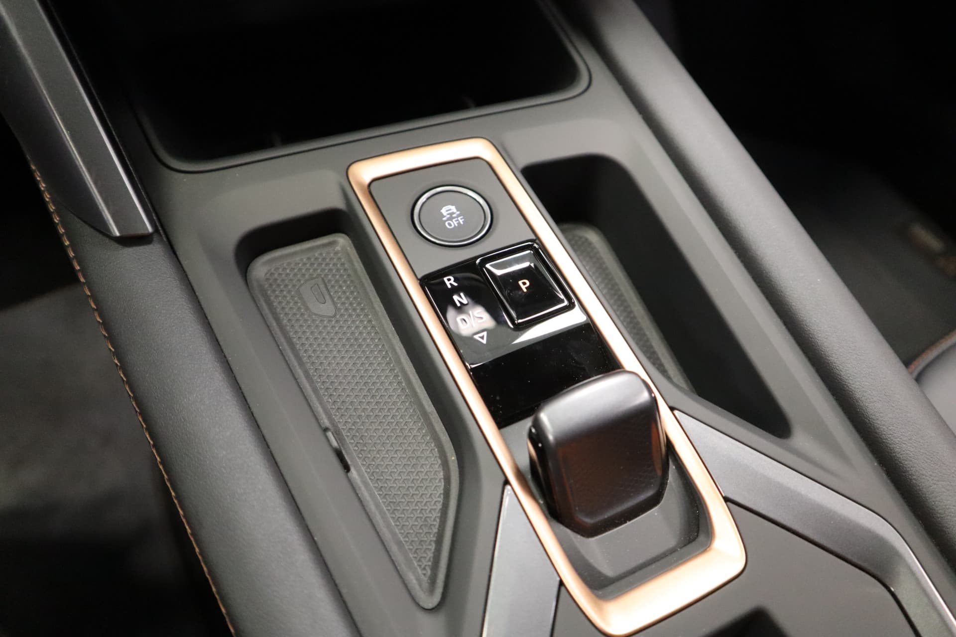 CUPRA Leon 1.5 TSI e-Hybrid VZ Extreme thumbnail 15