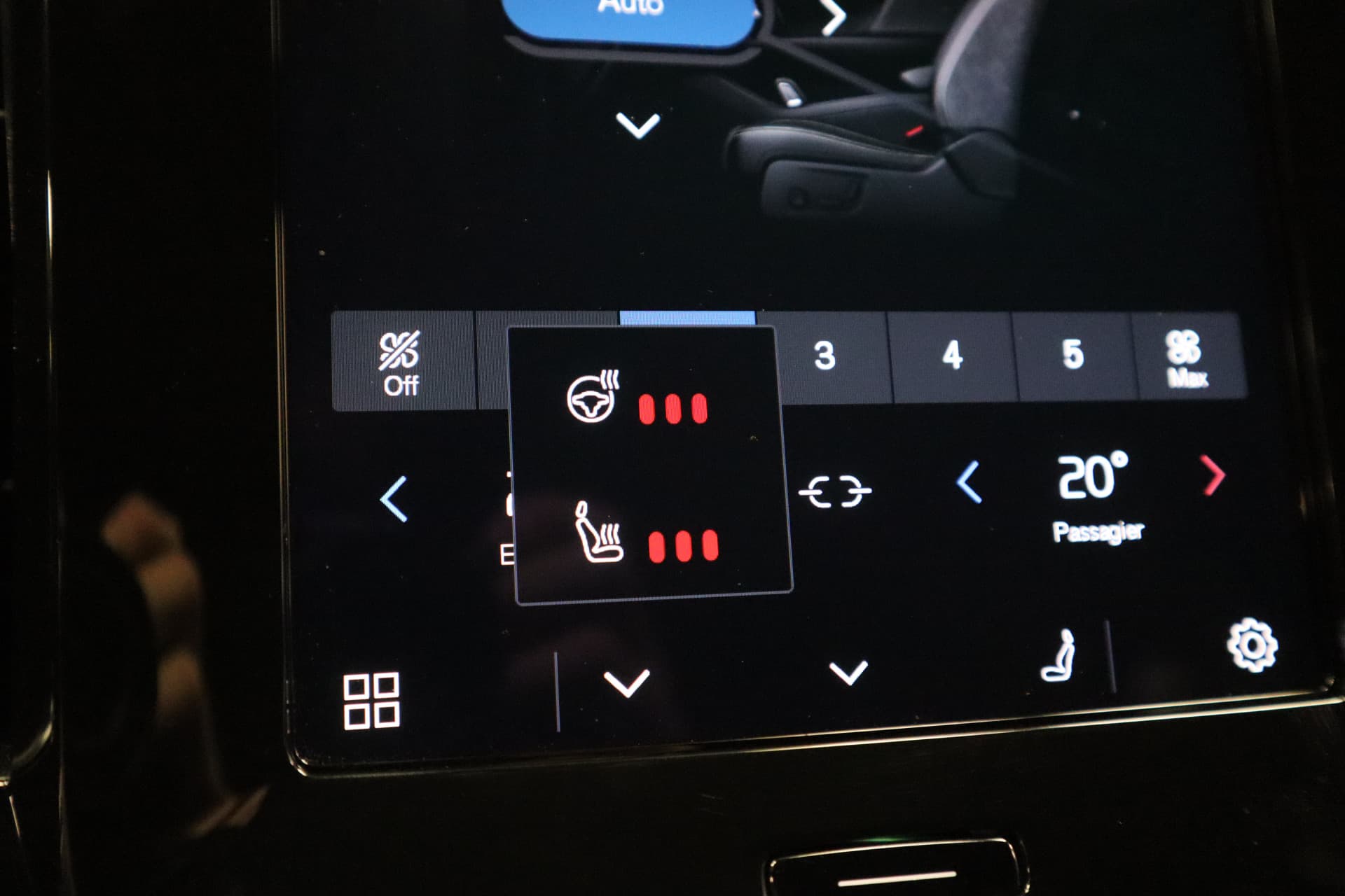 Volvo XC40 Single Motor Extended Range Plus 82 kWh thumbnail 12