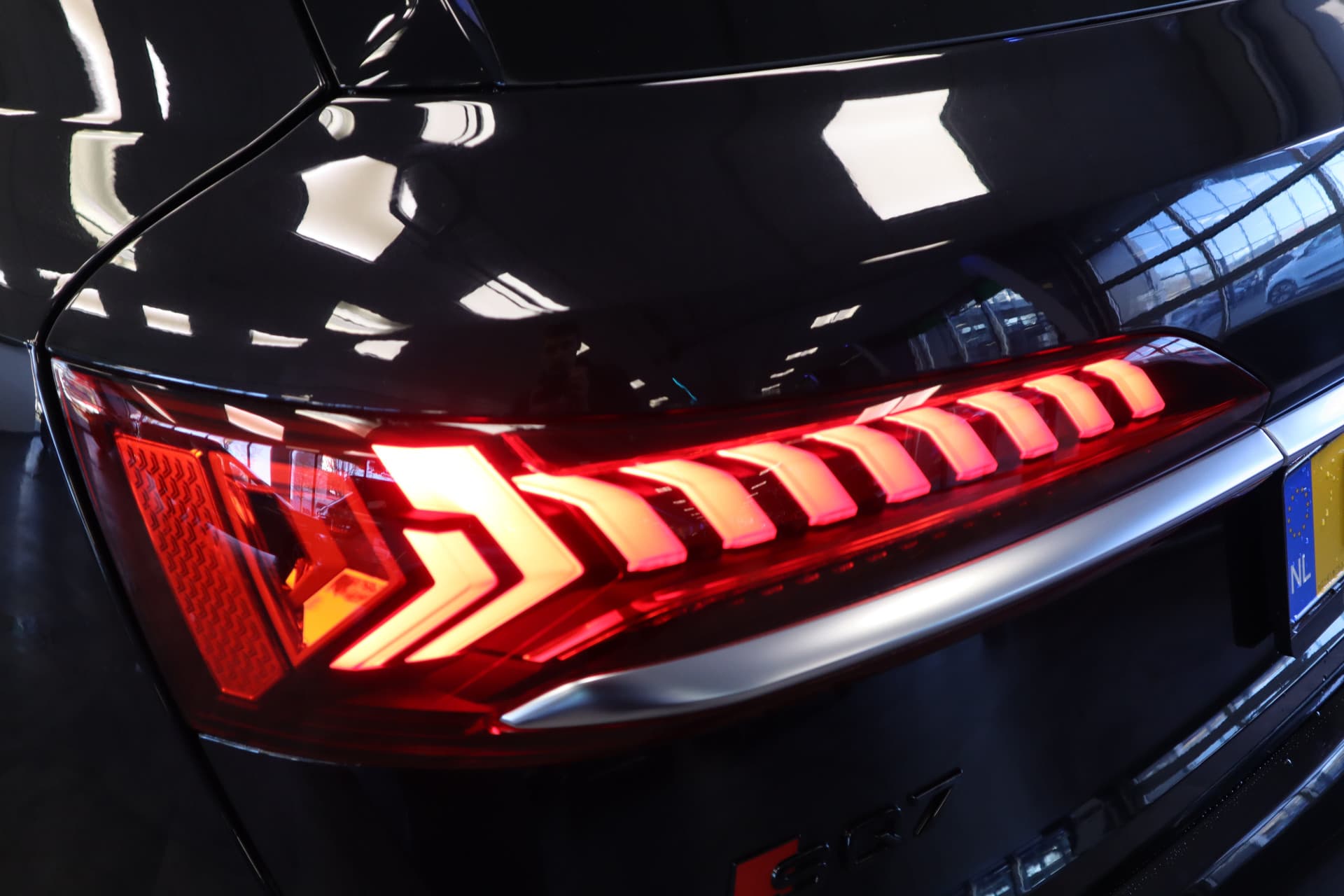 Audi Q7 4.0 TFSI SQ7 quattro thumbnail 6